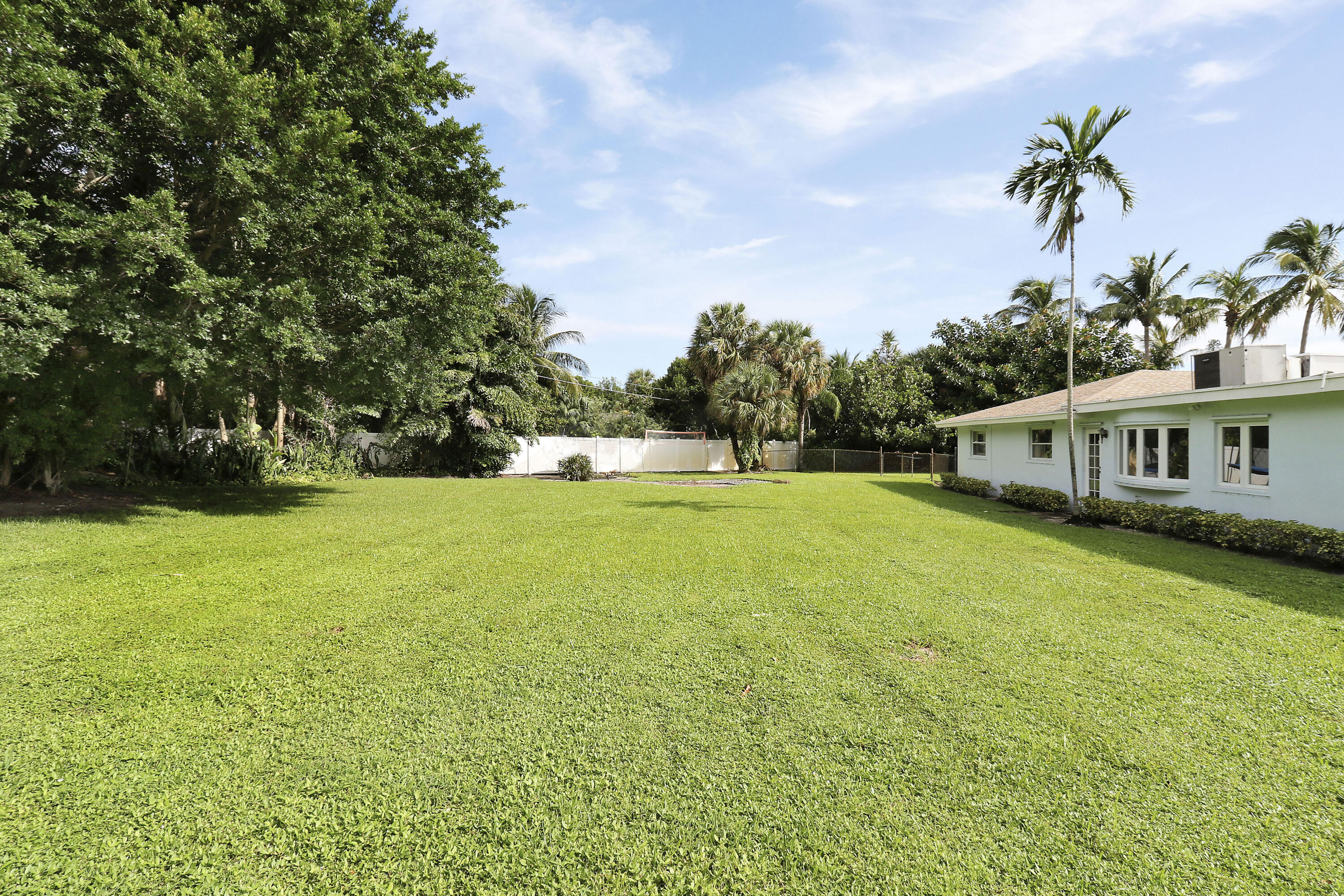 749 Cruiser Road N