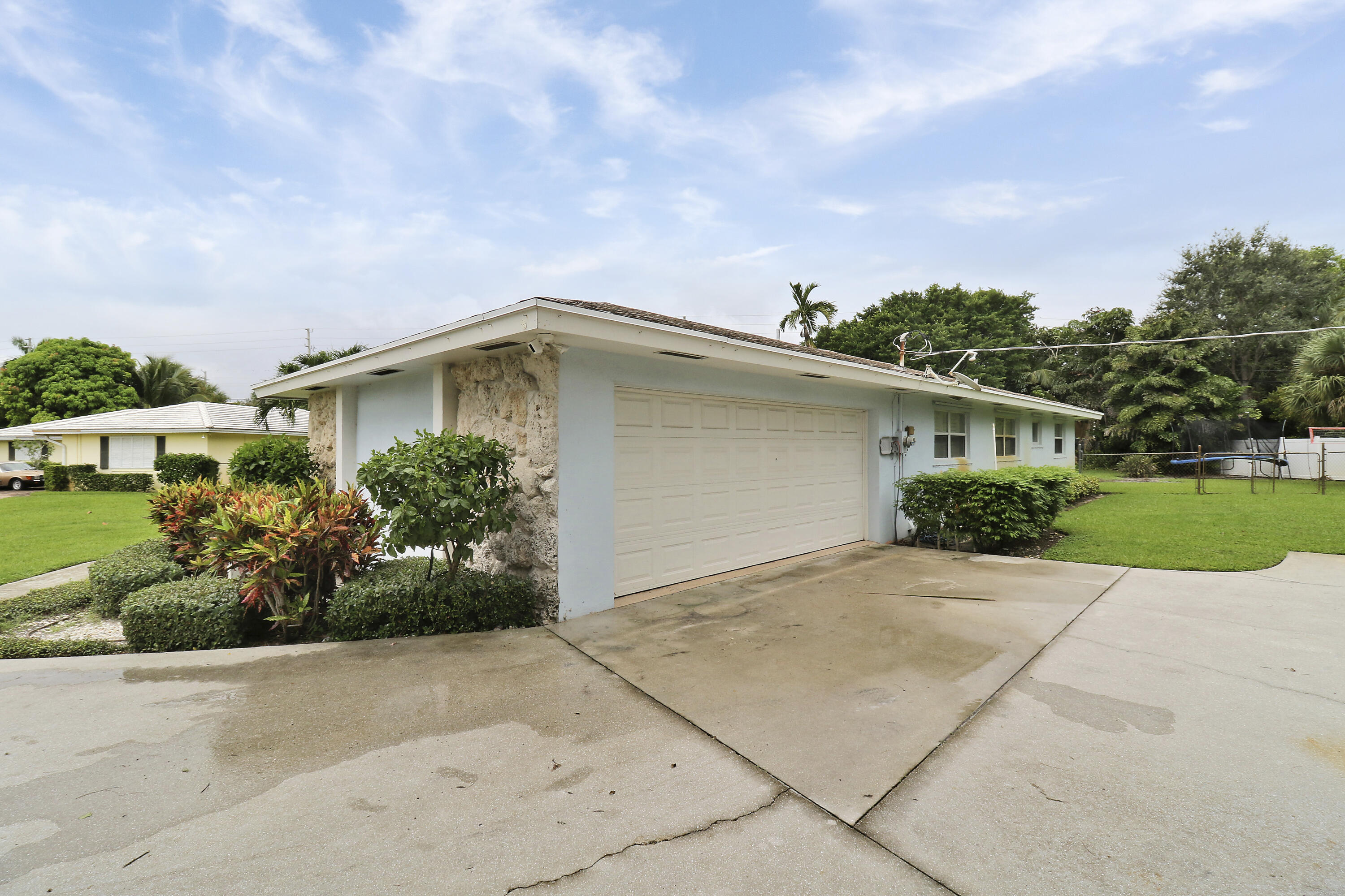 749 Cruiser Road N