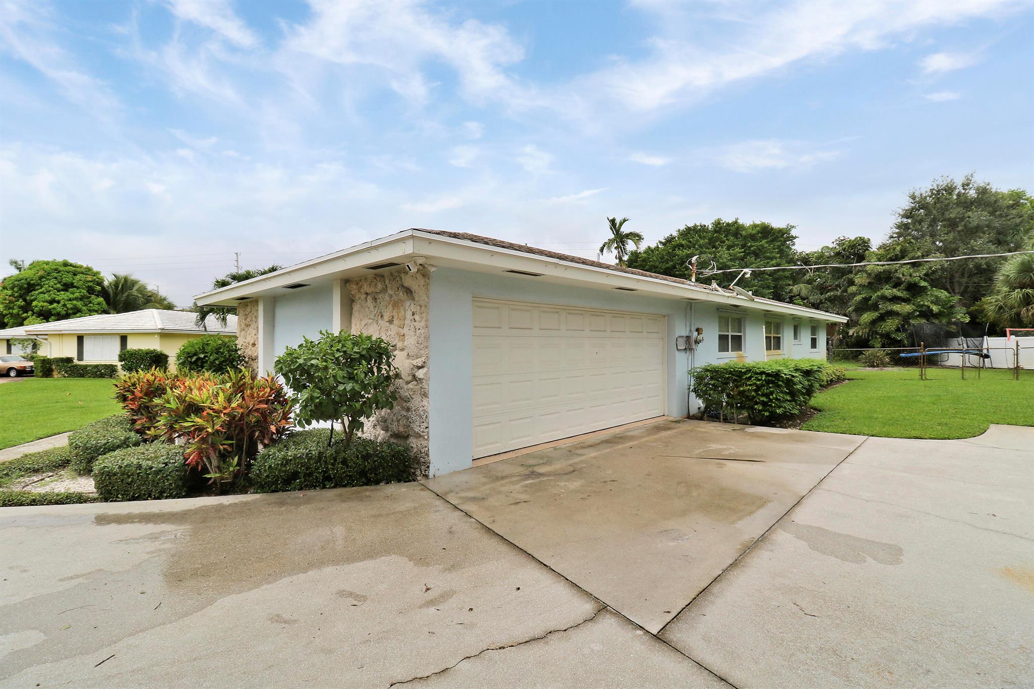 749 Cruiser Road N