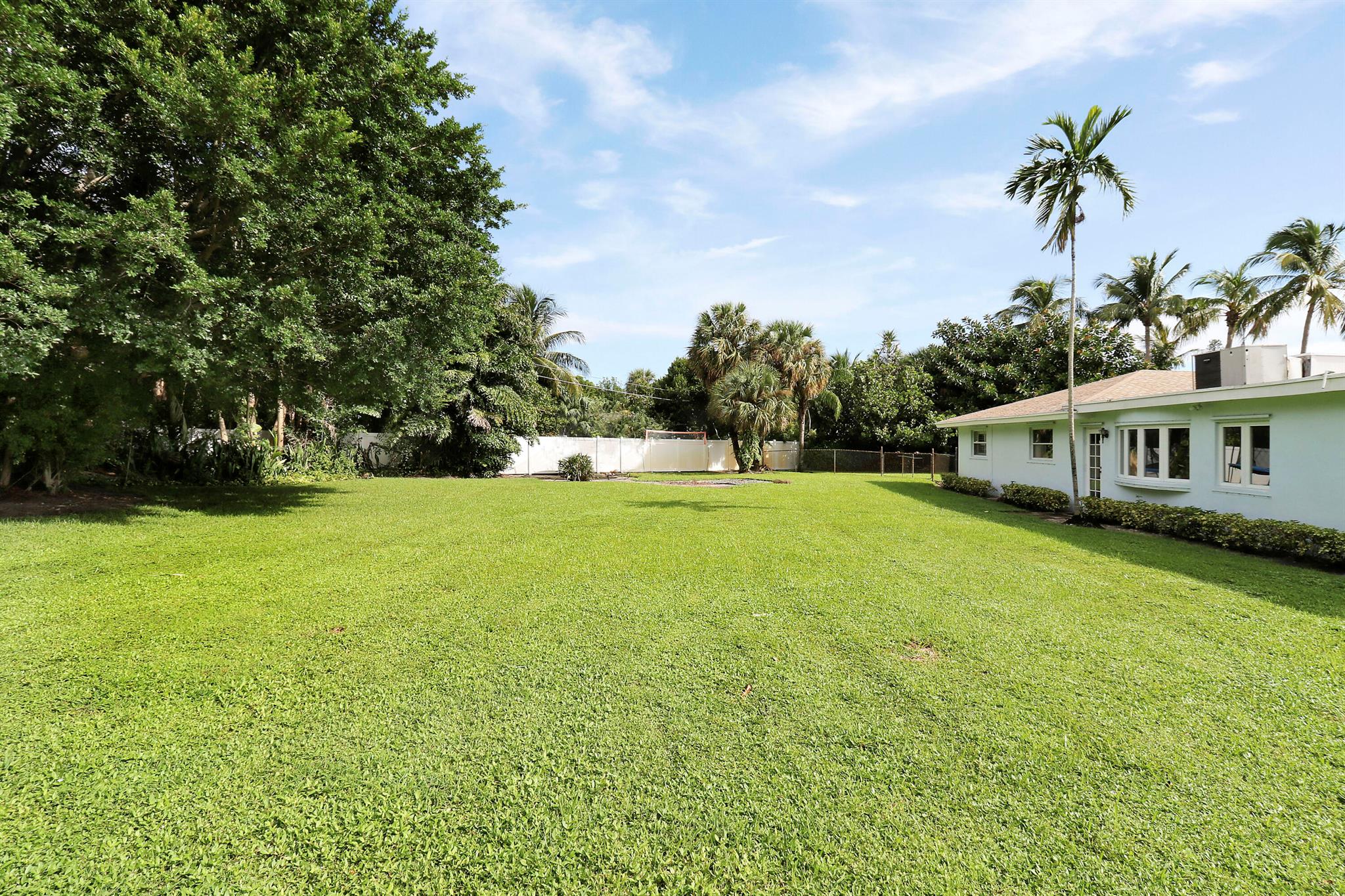749 Cruiser Road N