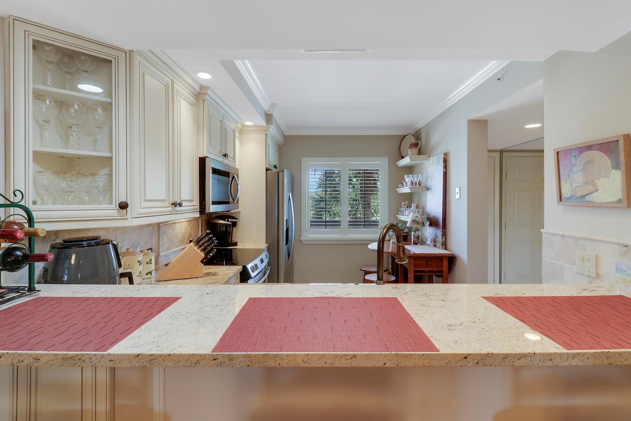 601 Seafarer Circle 301