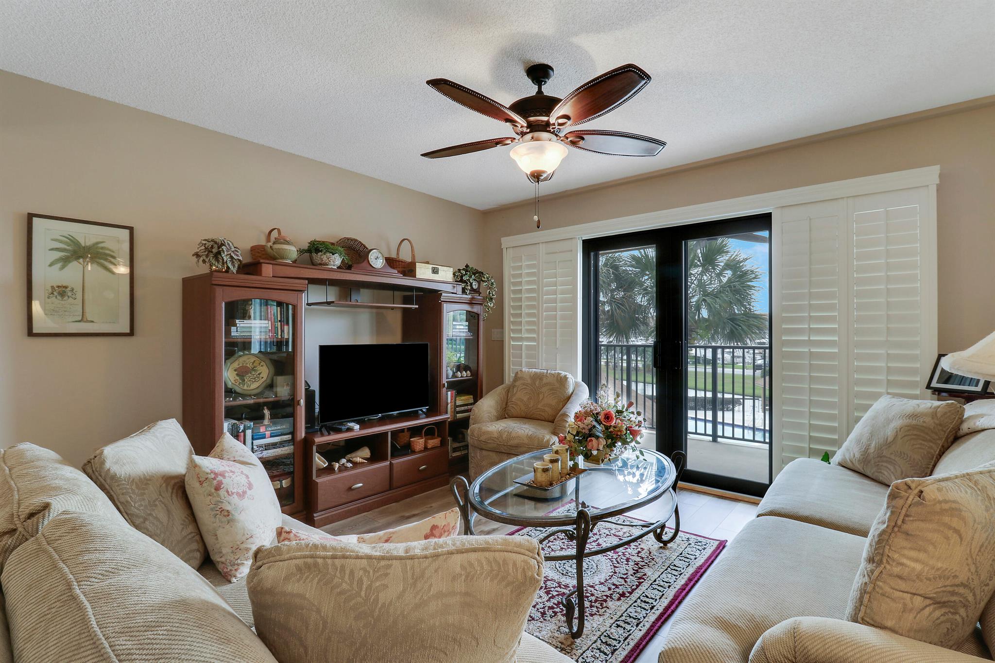 601 Seafarer Circle 301