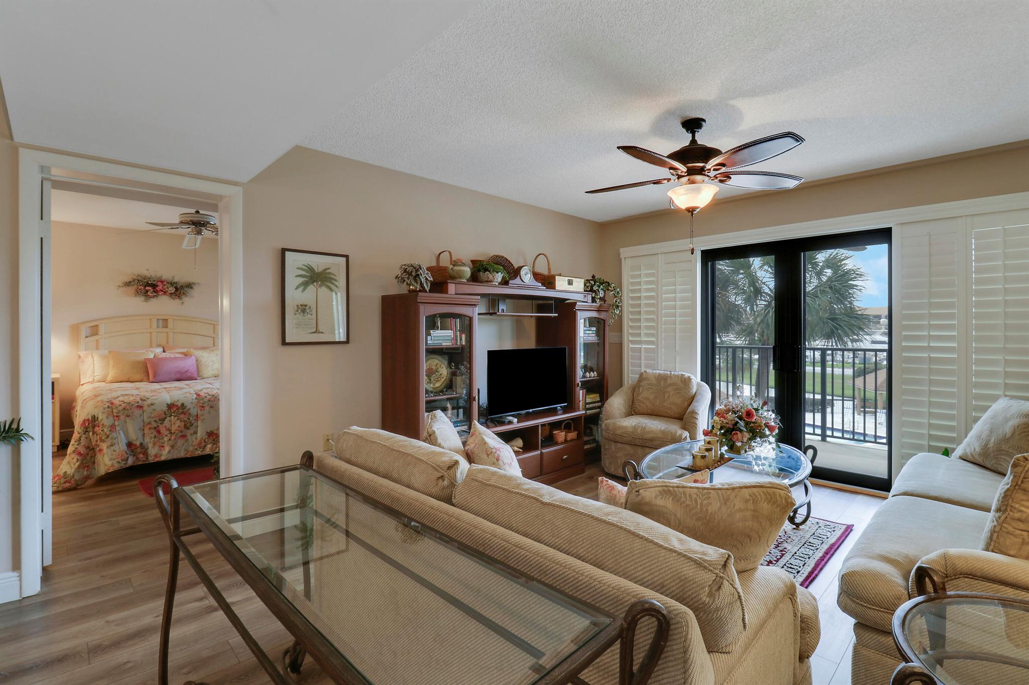 601 Seafarer Circle 301