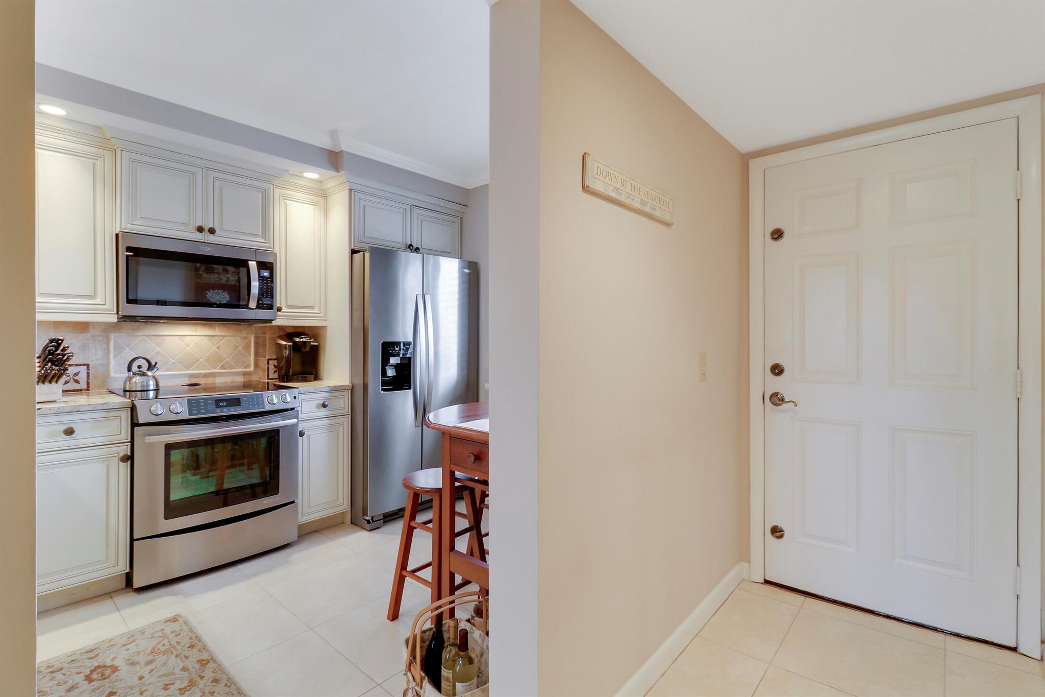 601 Seafarer Circle 301