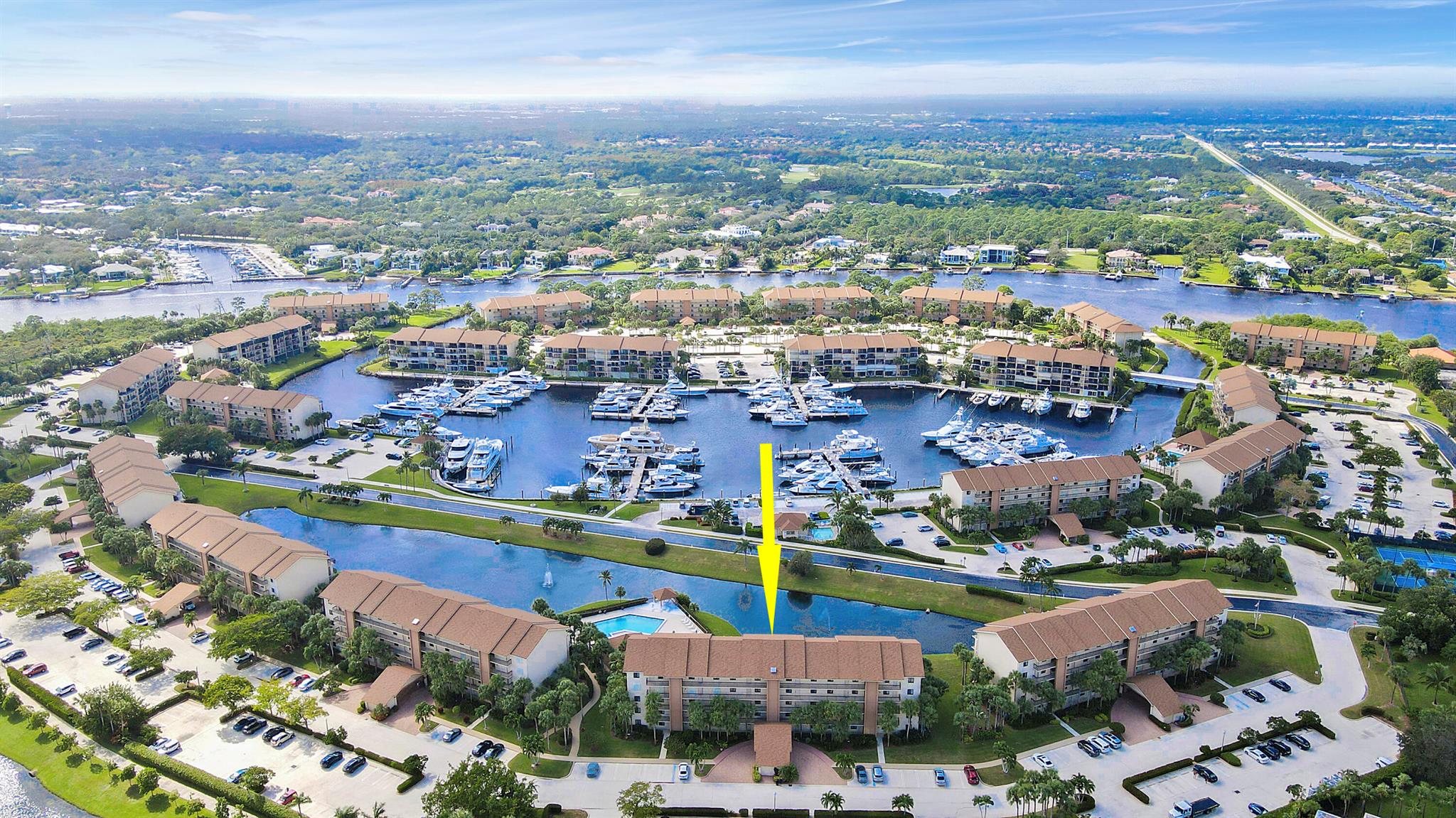 601 Seafarer Circle 301