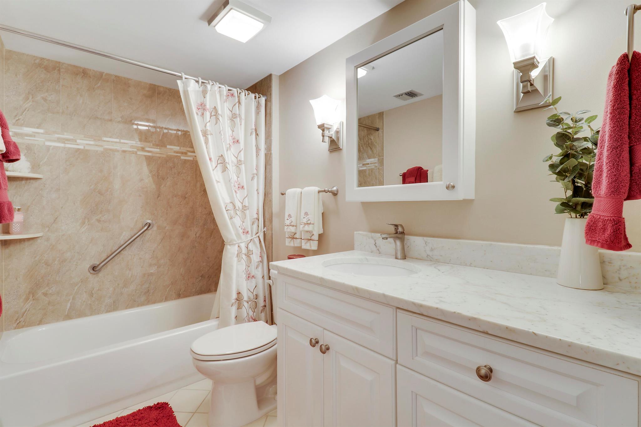601 Seafarer Circle 301