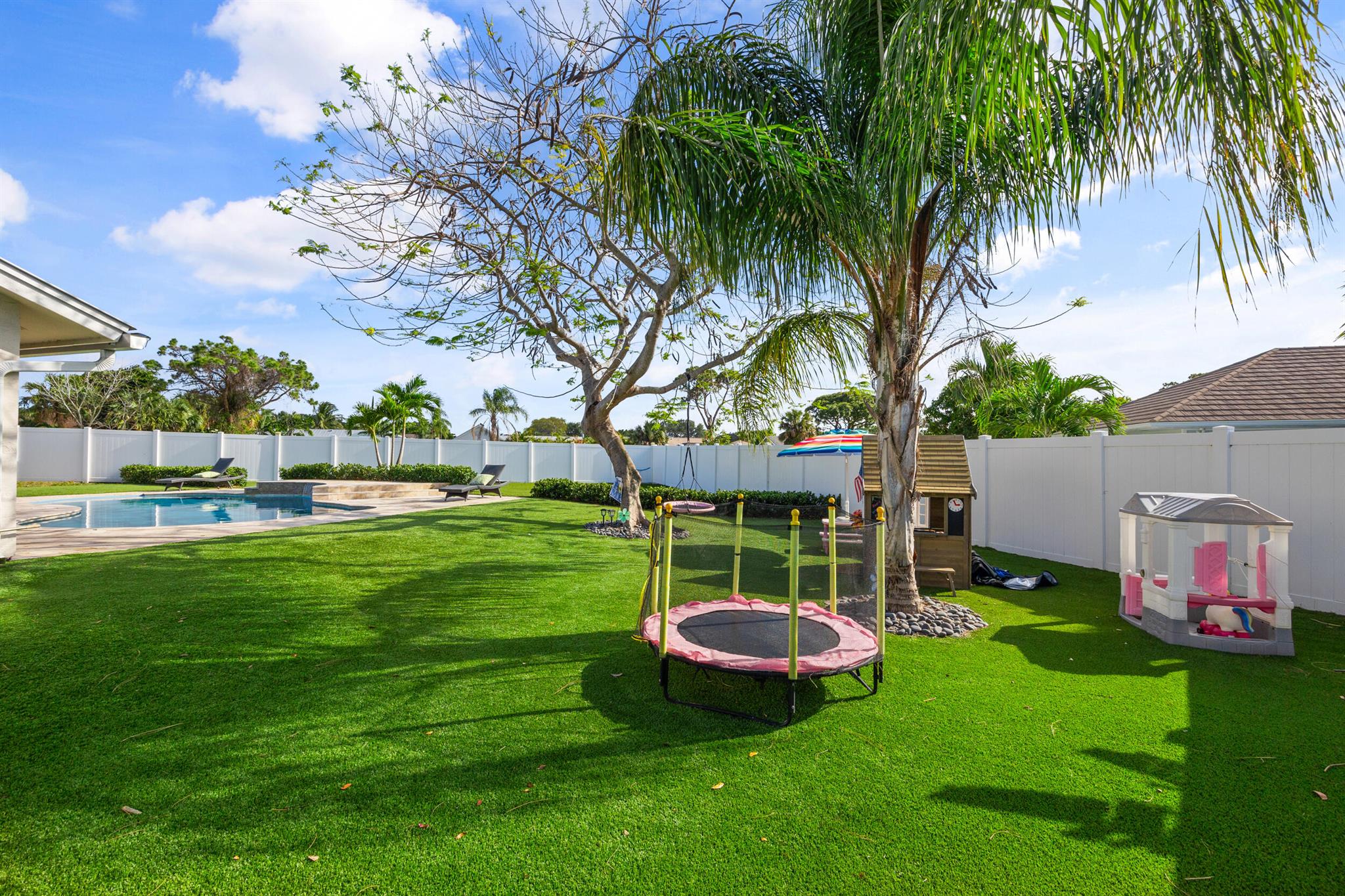 15 Hemlock Lane