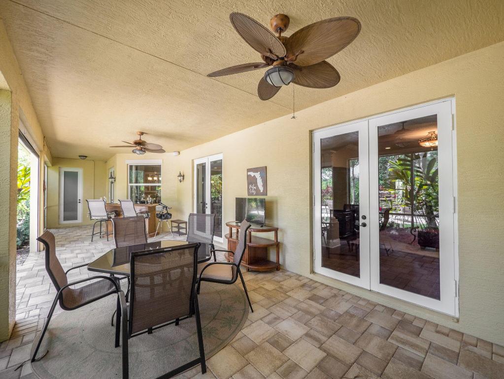 761 SW Canoe Creek Terrace