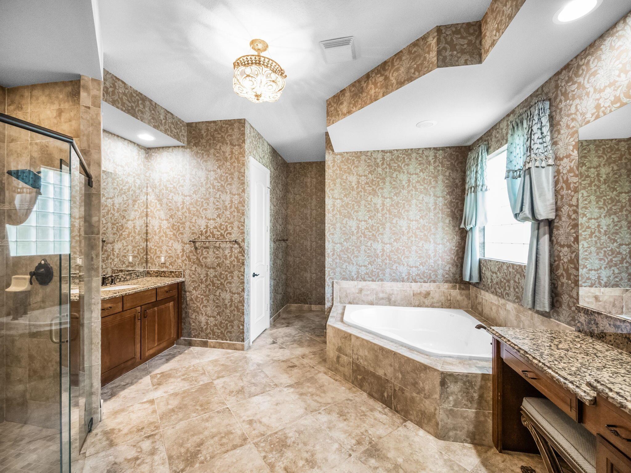 761 SW Canoe Creek Terrace