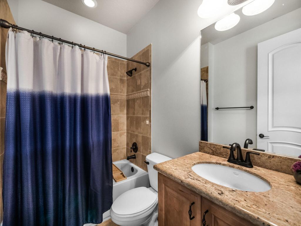 761 SW Canoe Creek Terrace