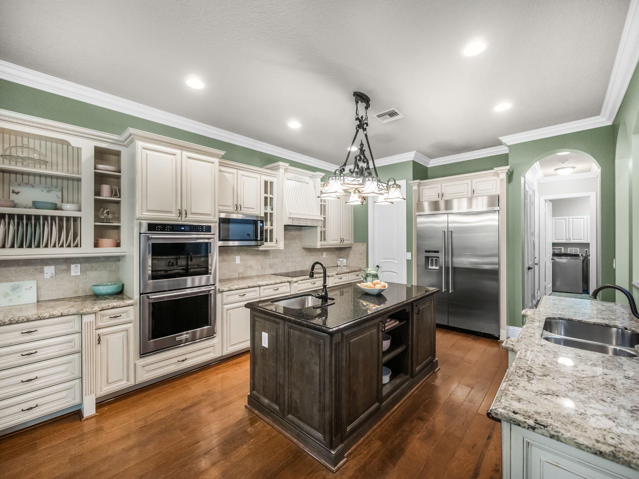 761 SW Canoe Creek Terrace