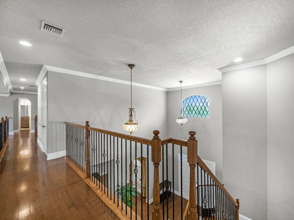 761 SW Canoe Creek Terrace