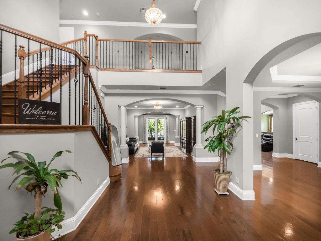 761 SW Canoe Creek Terrace