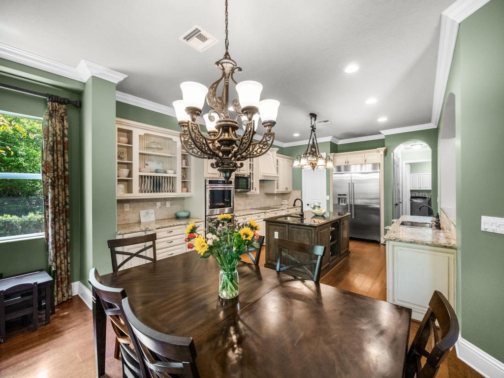 761 SW Canoe Creek Terrace