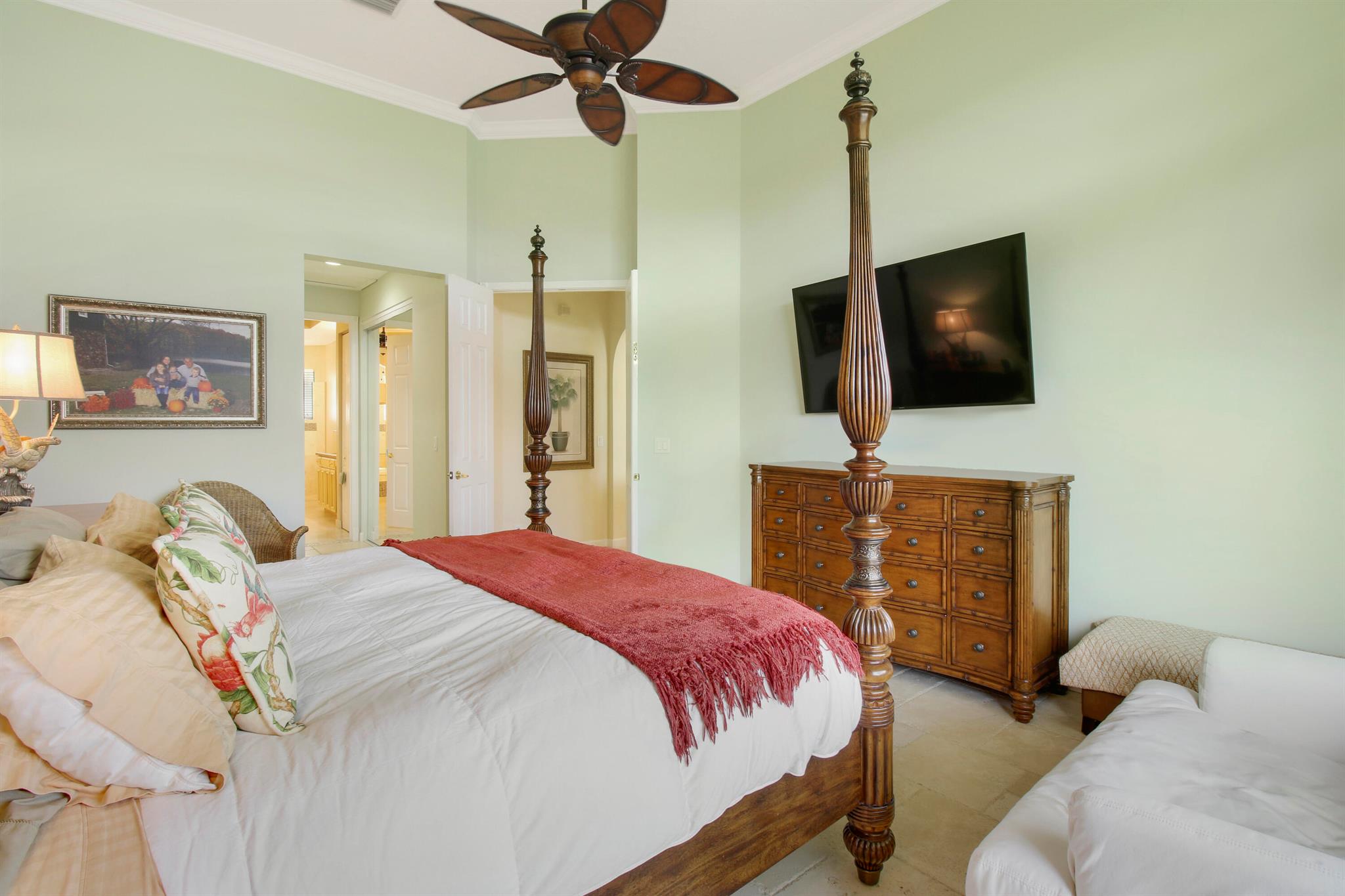 660 SW Yacht Basin Way