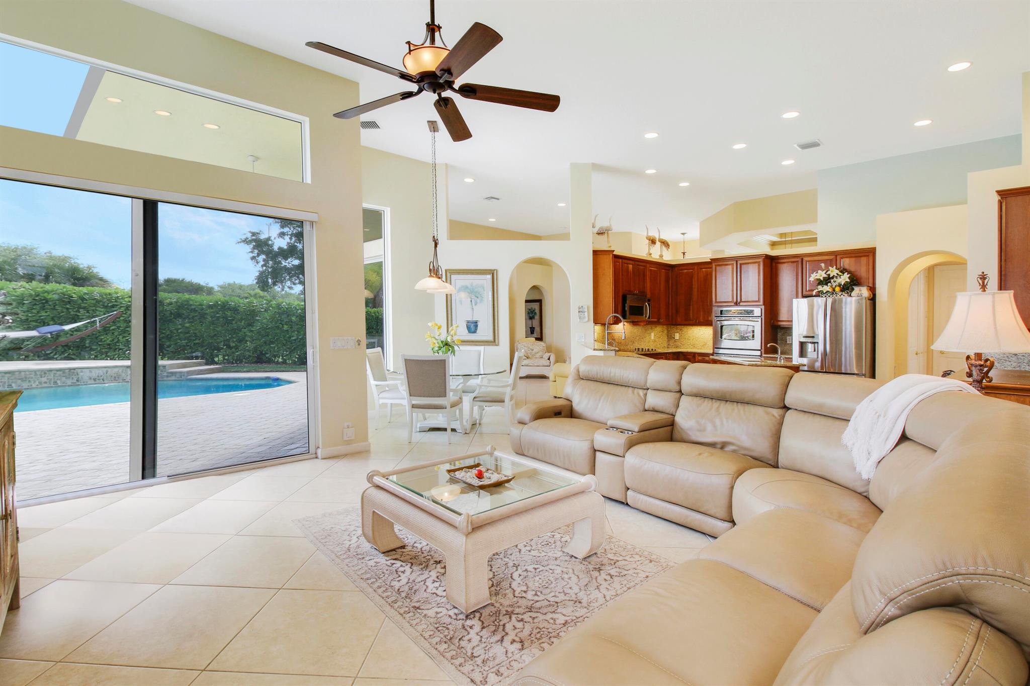 660 SW Yacht Basin Way