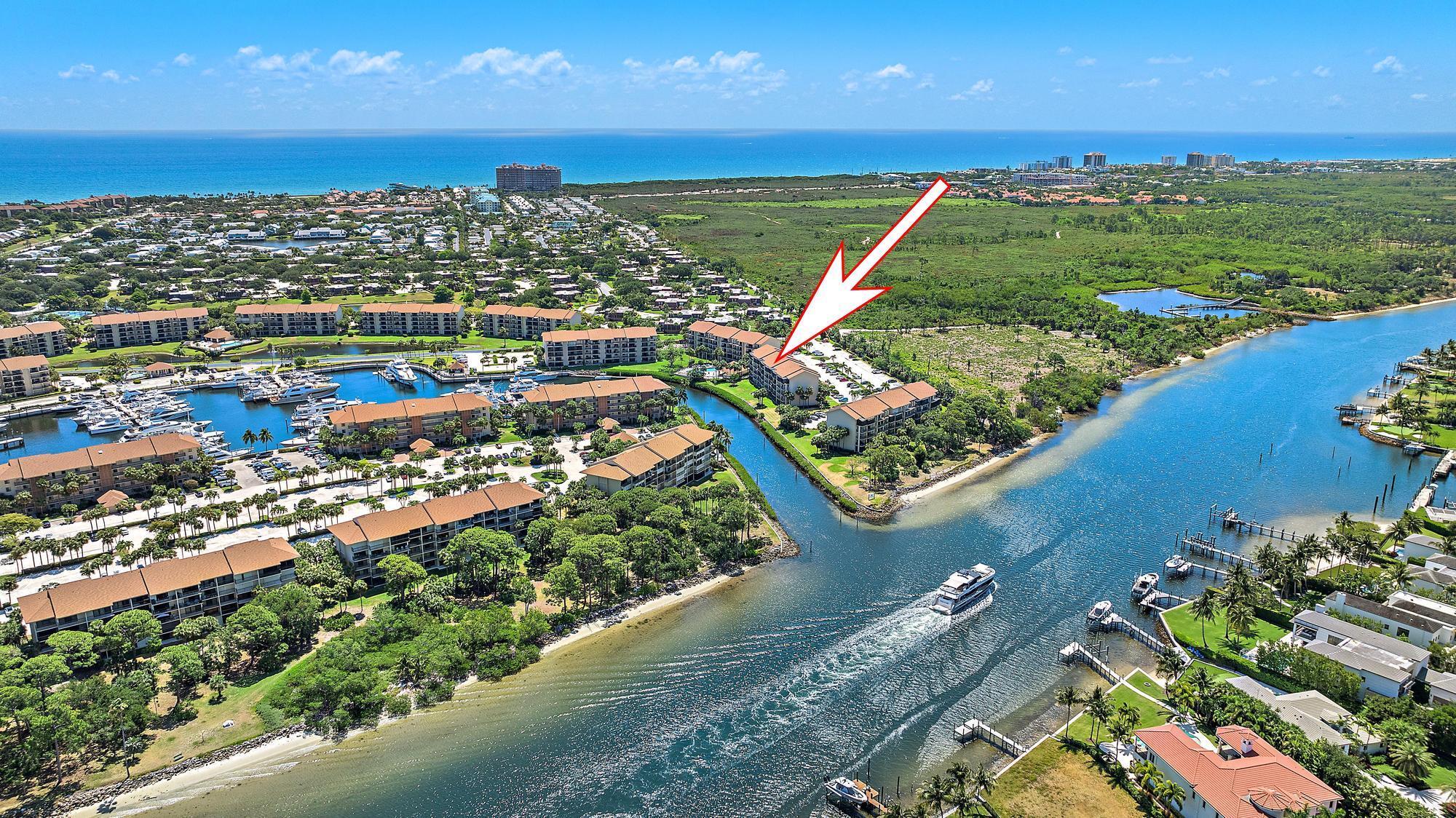 1101 Seafarer Circle 402
