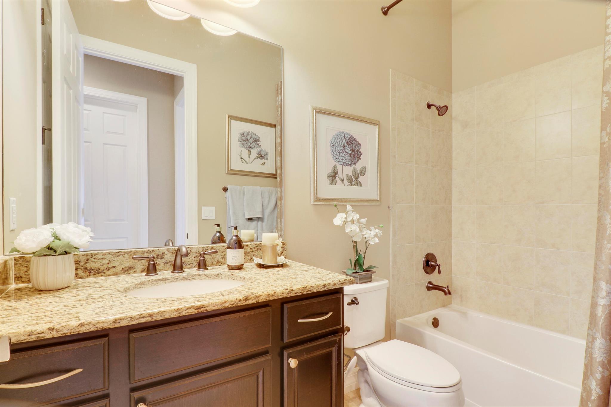 4885 SW Gossamer Circle