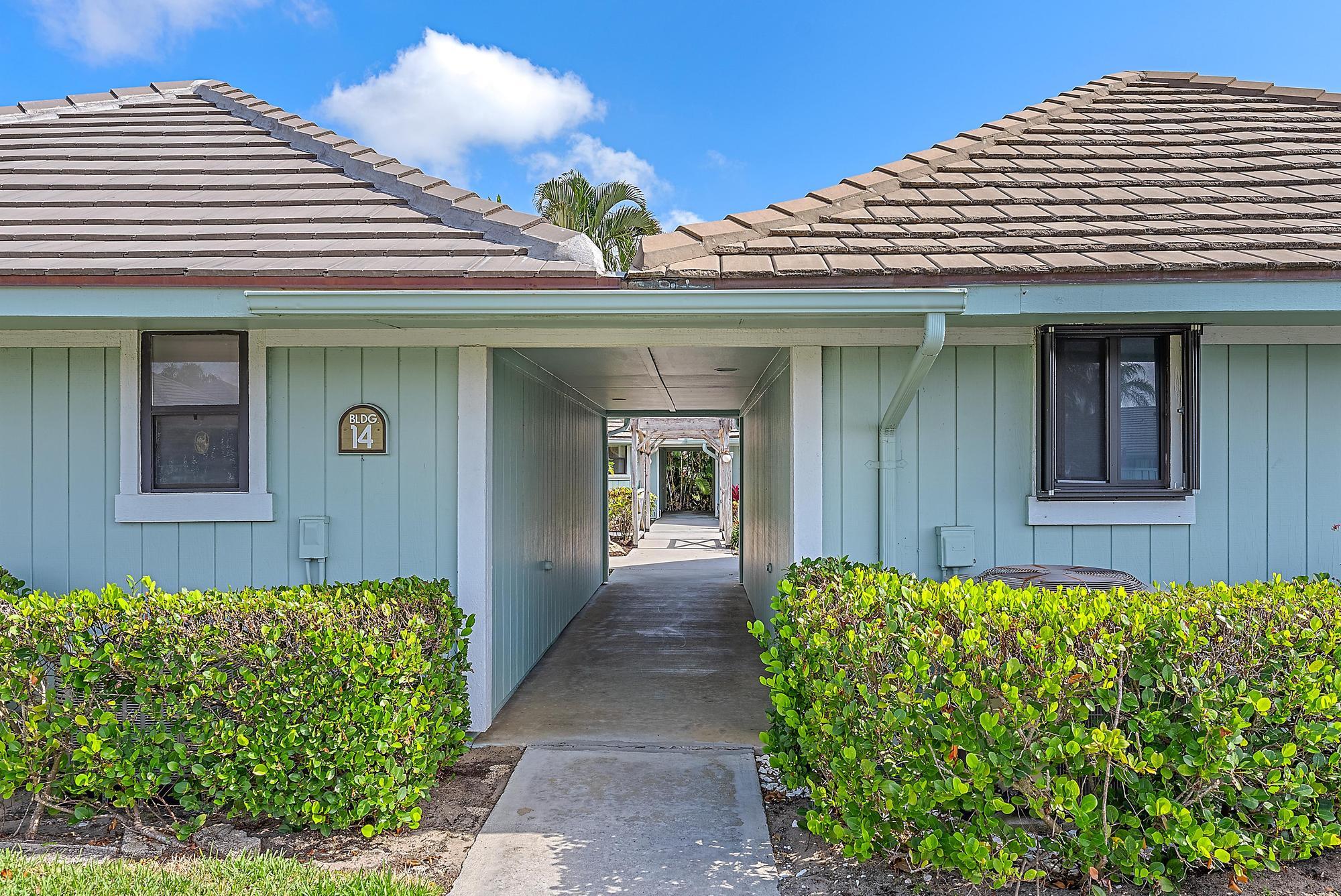 1127 E Seminole Avenue 14d