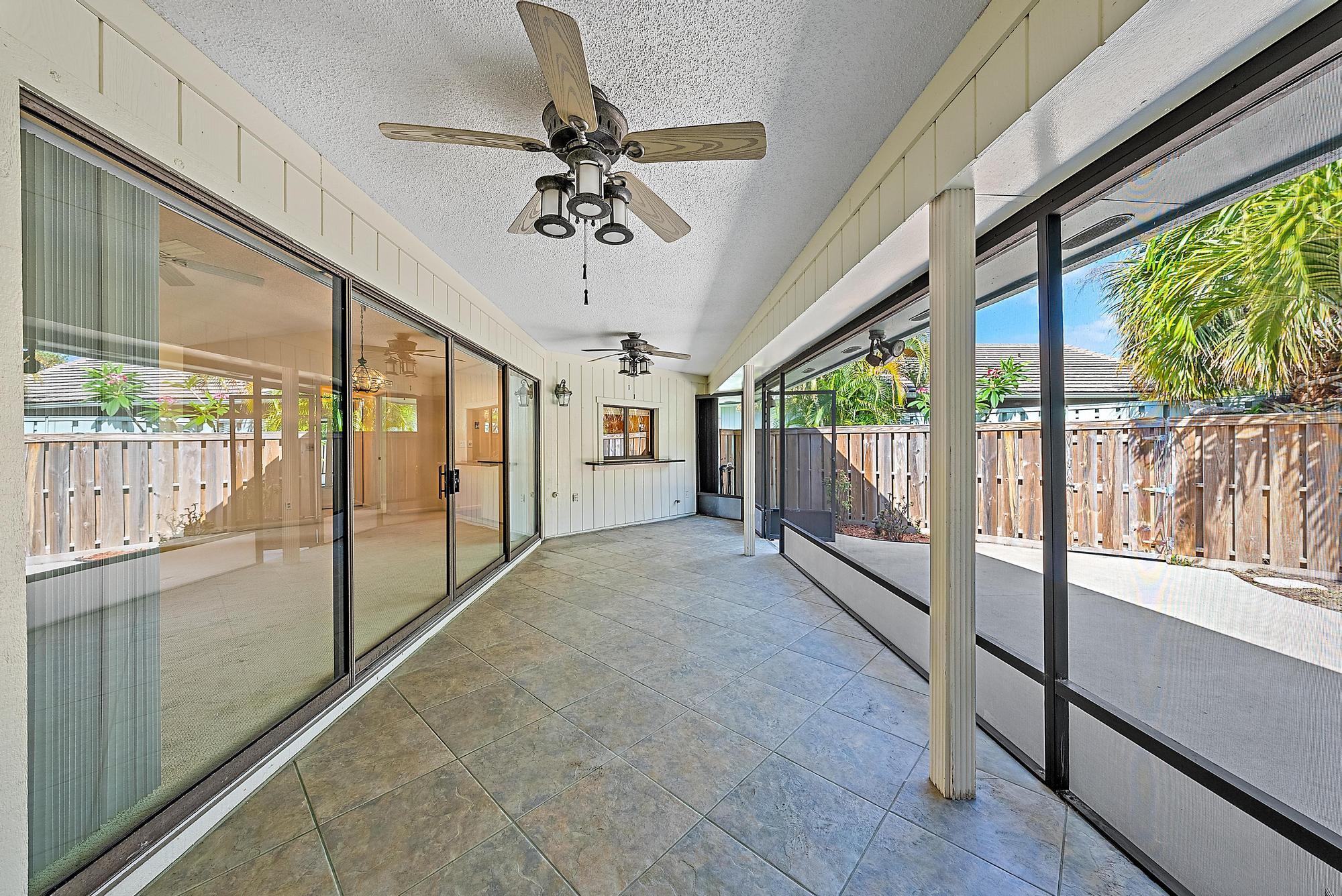 1127 E Seminole Avenue 14d