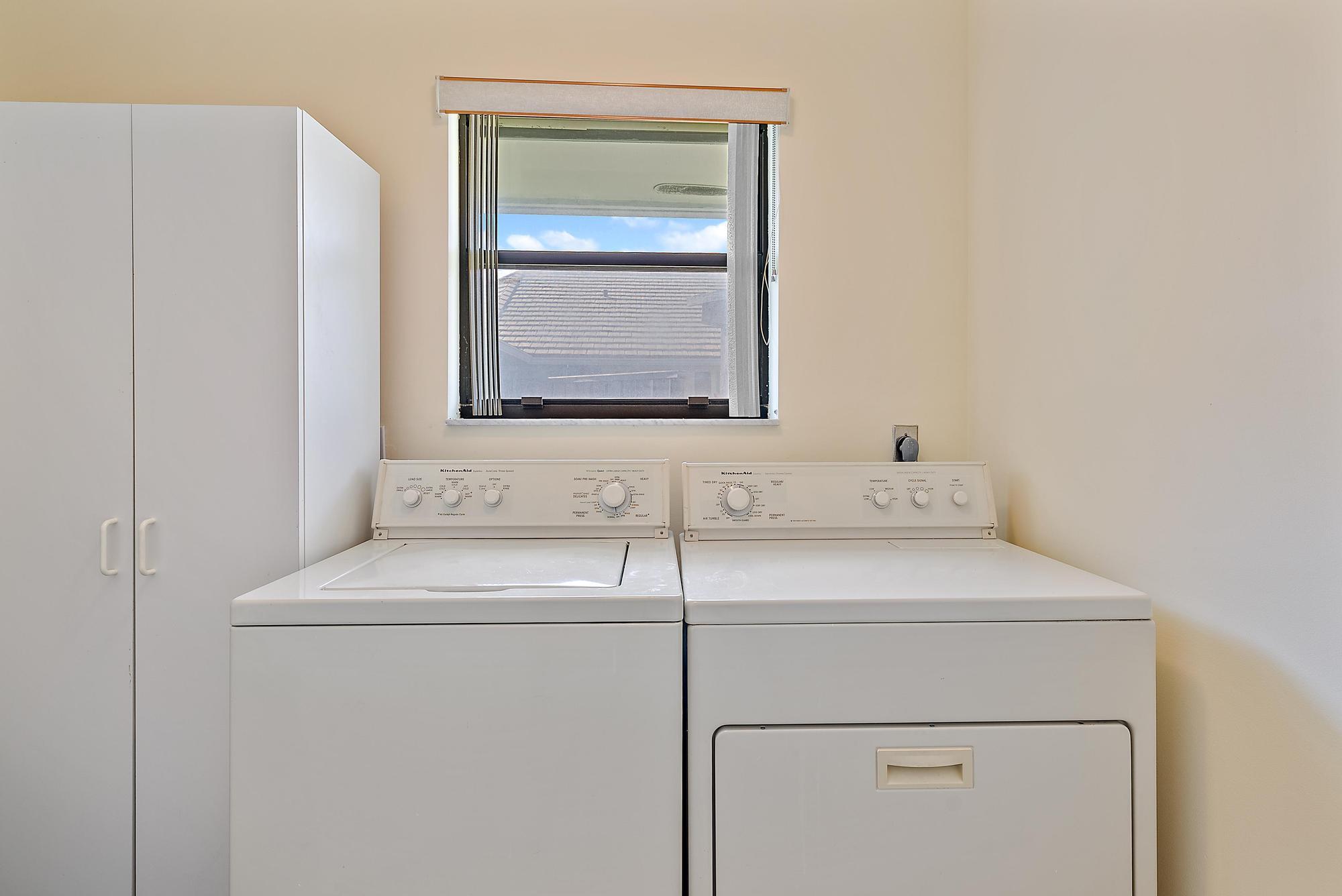 1127 E Seminole Avenue 14d