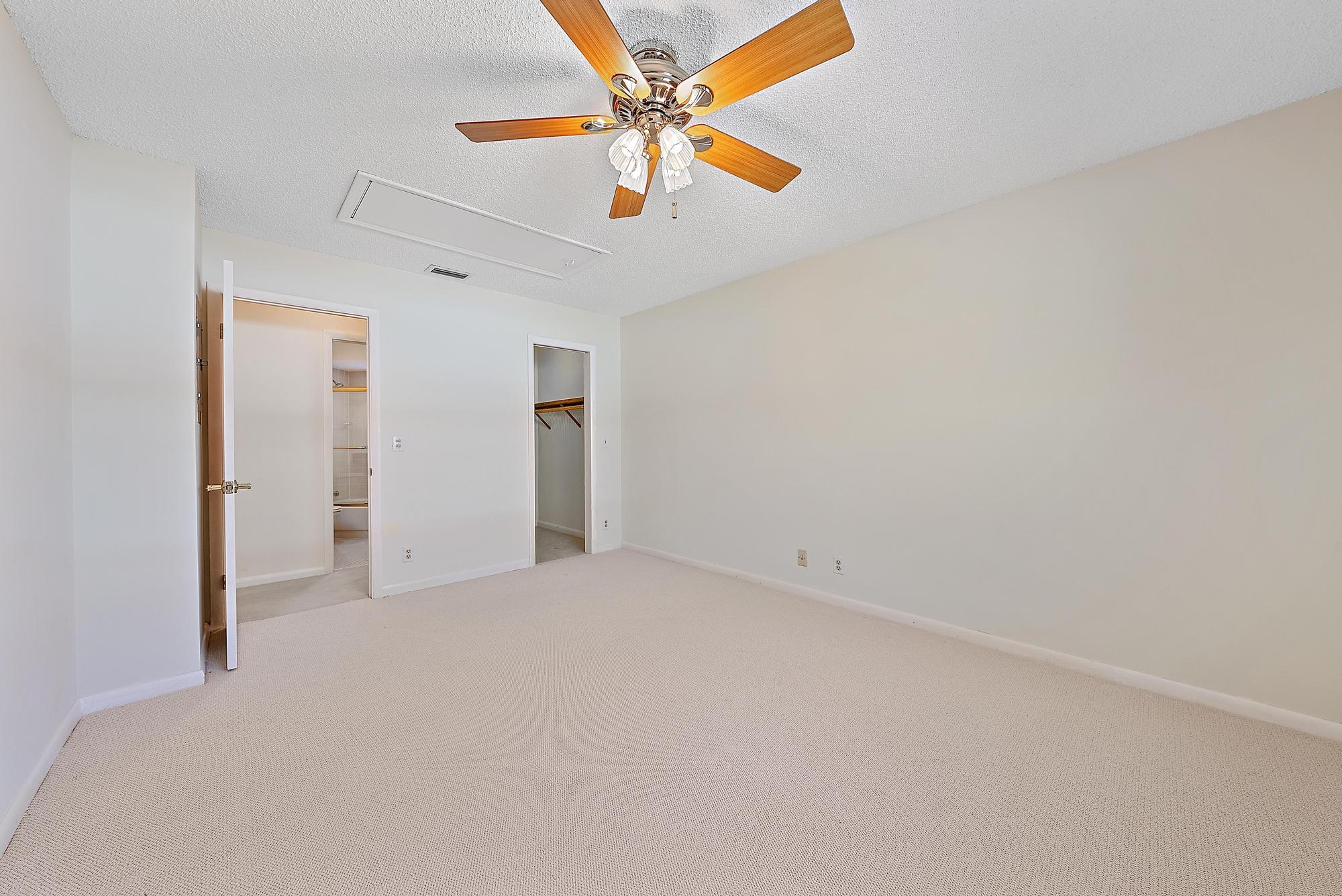 1127 E Seminole Avenue 14d