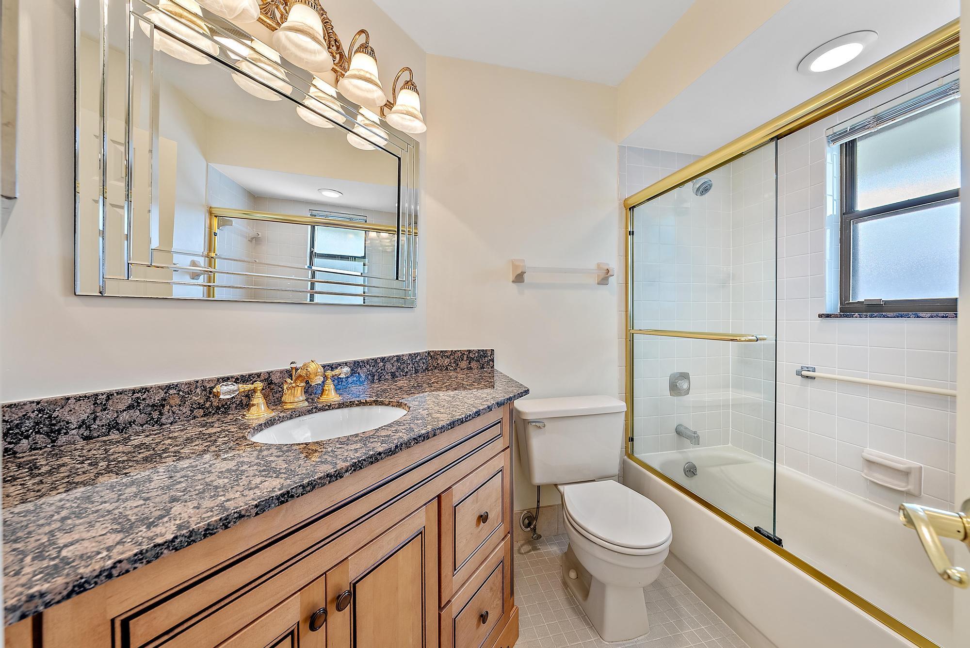 1127 E Seminole Avenue 14d