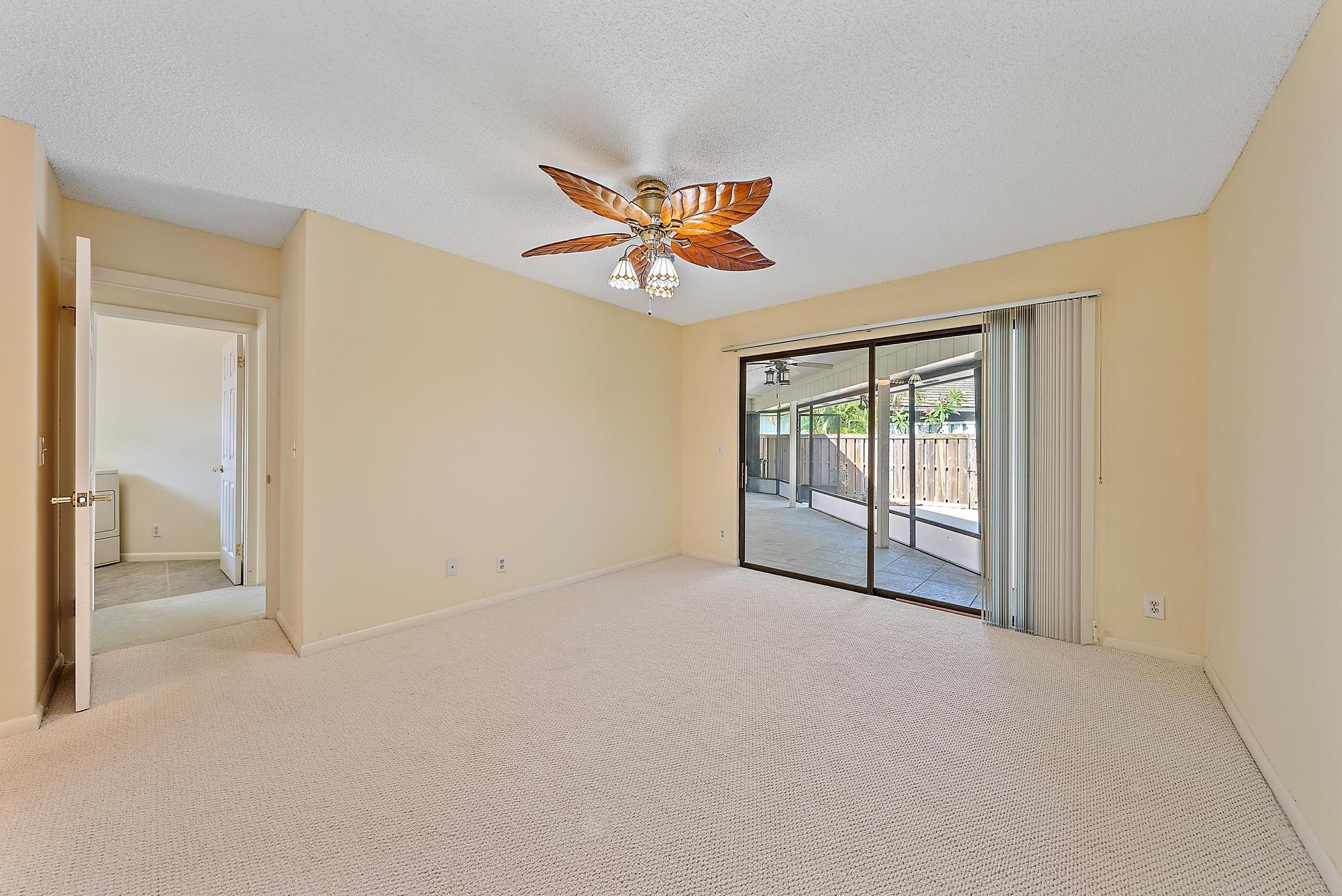 1127 E Seminole Avenue 14d