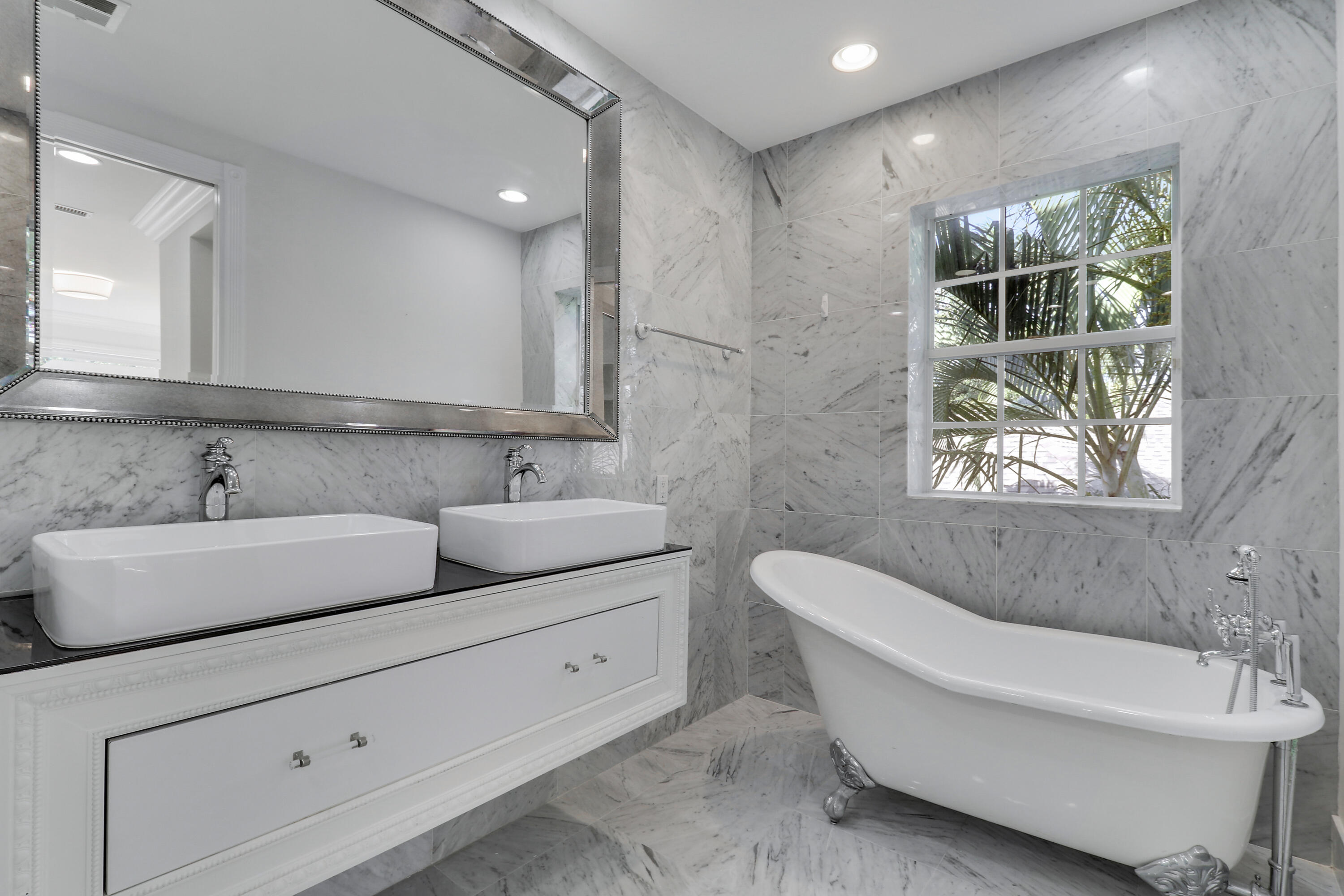 329 Sweet Bay Circle