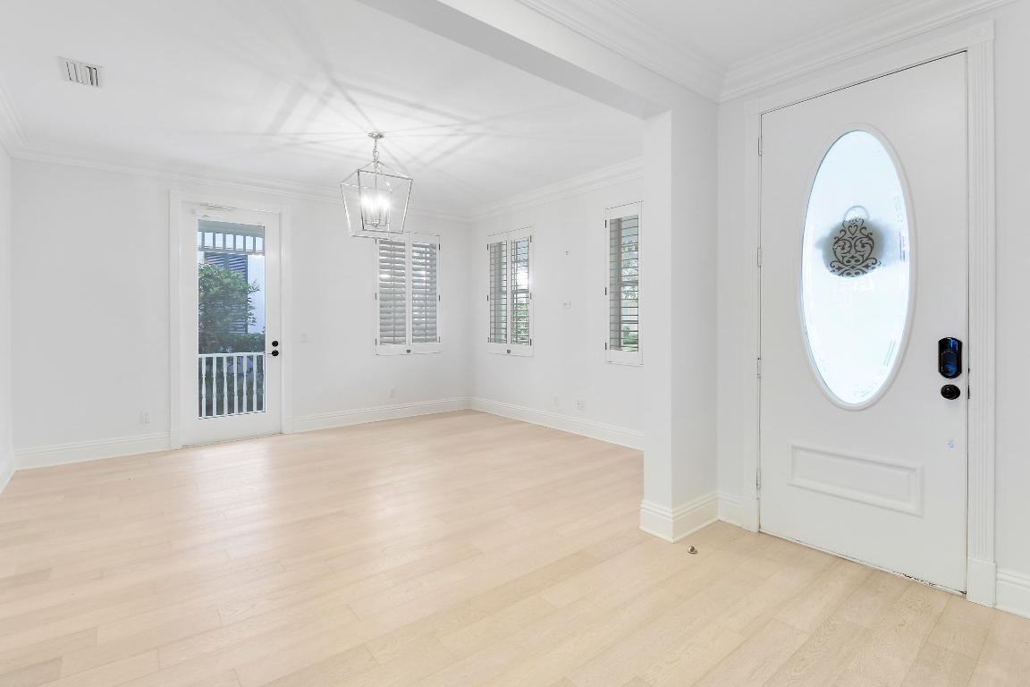 329 Sweet Bay Circle