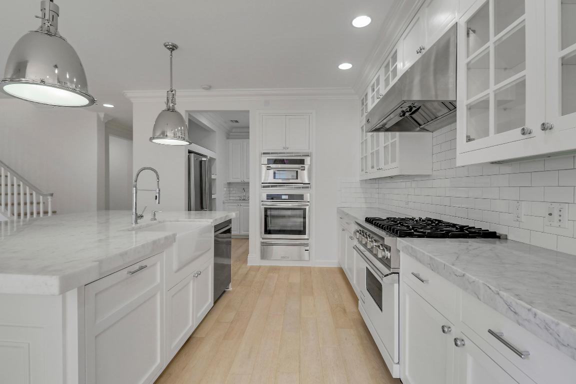 329 Sweet Bay Circle