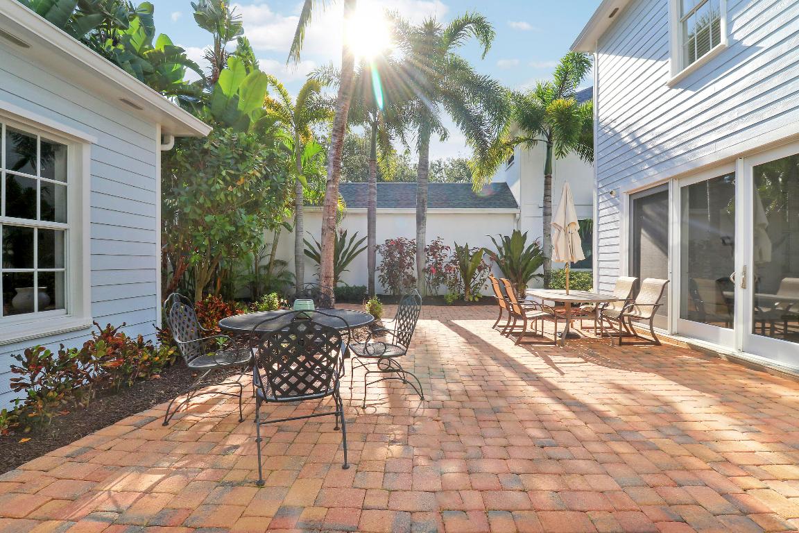 329 Sweet Bay Circle