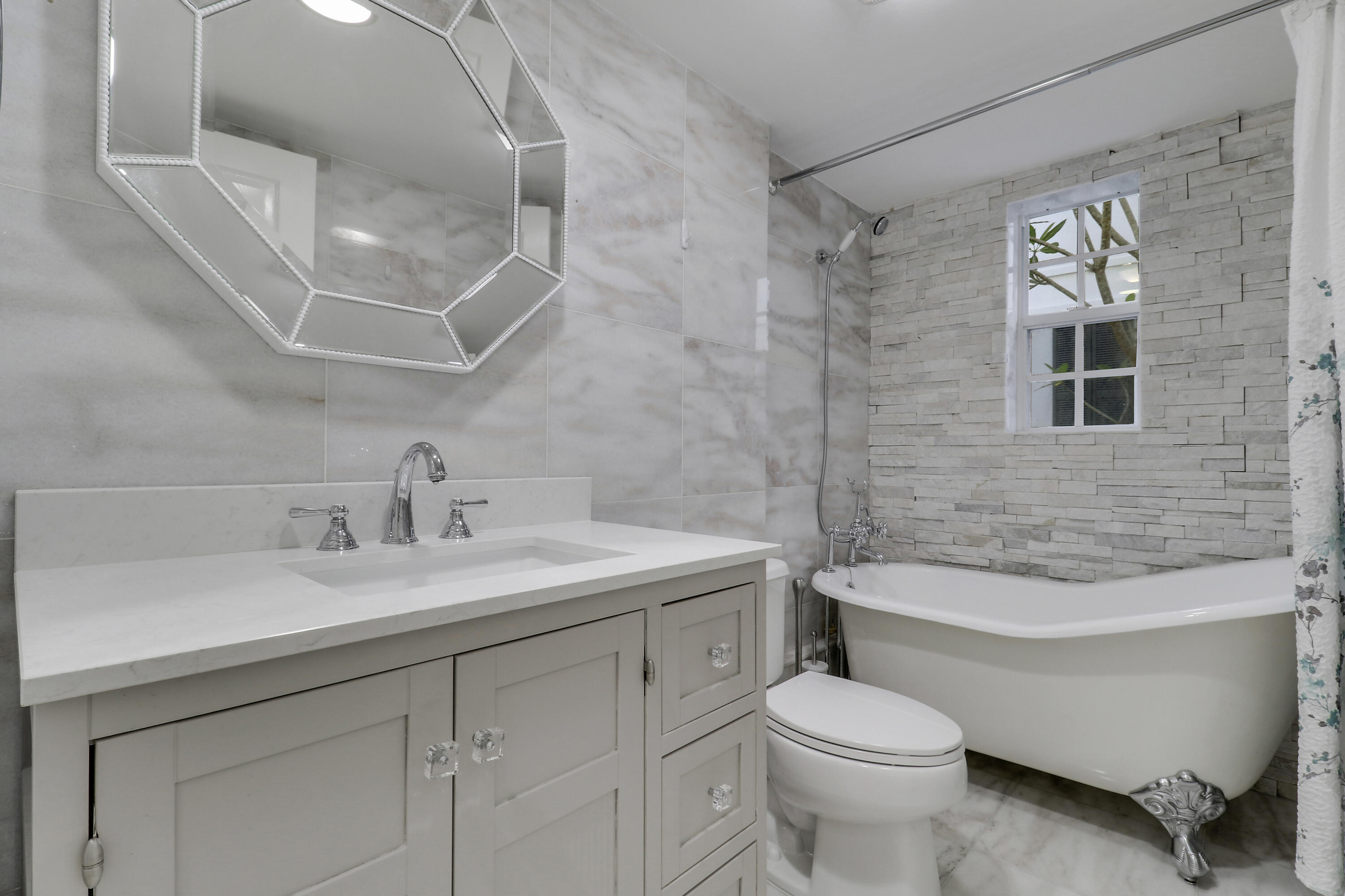 329 Sweet Bay Circle