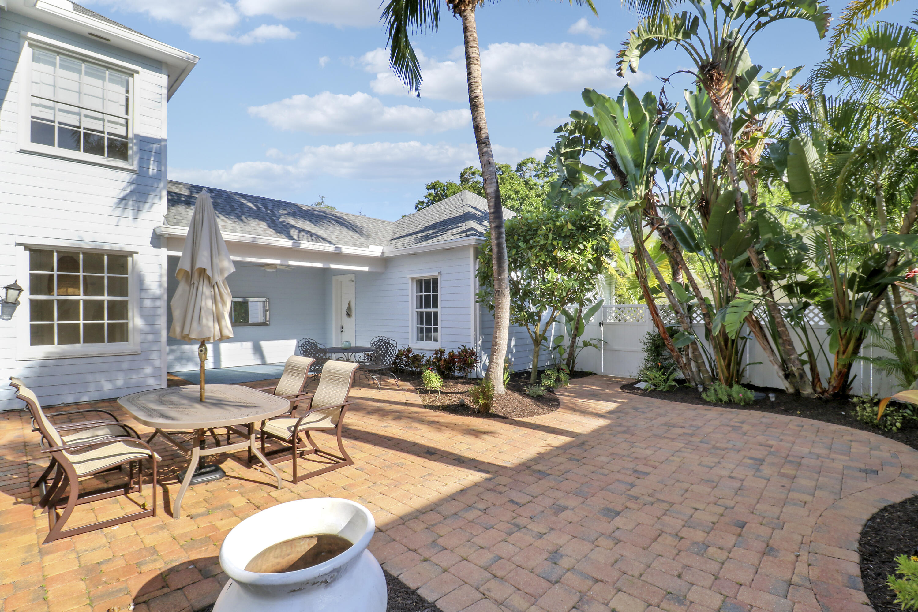 329 Sweet Bay Circle