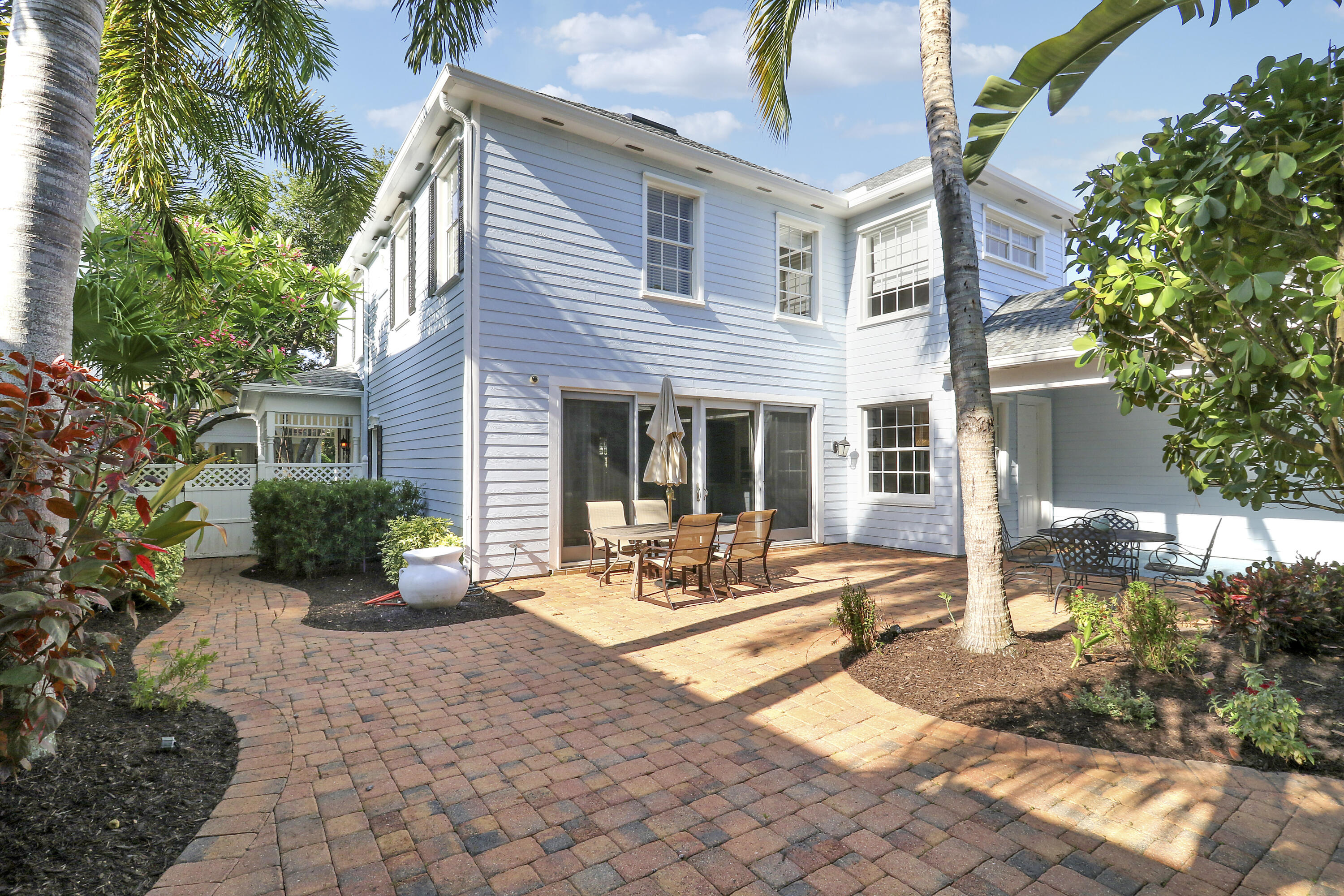 329 Sweet Bay Circle