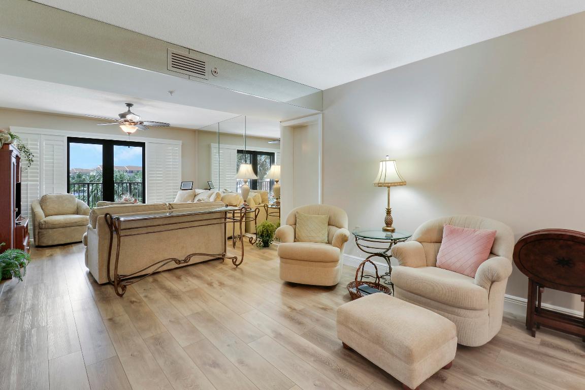 601 Seafarer Circle 301