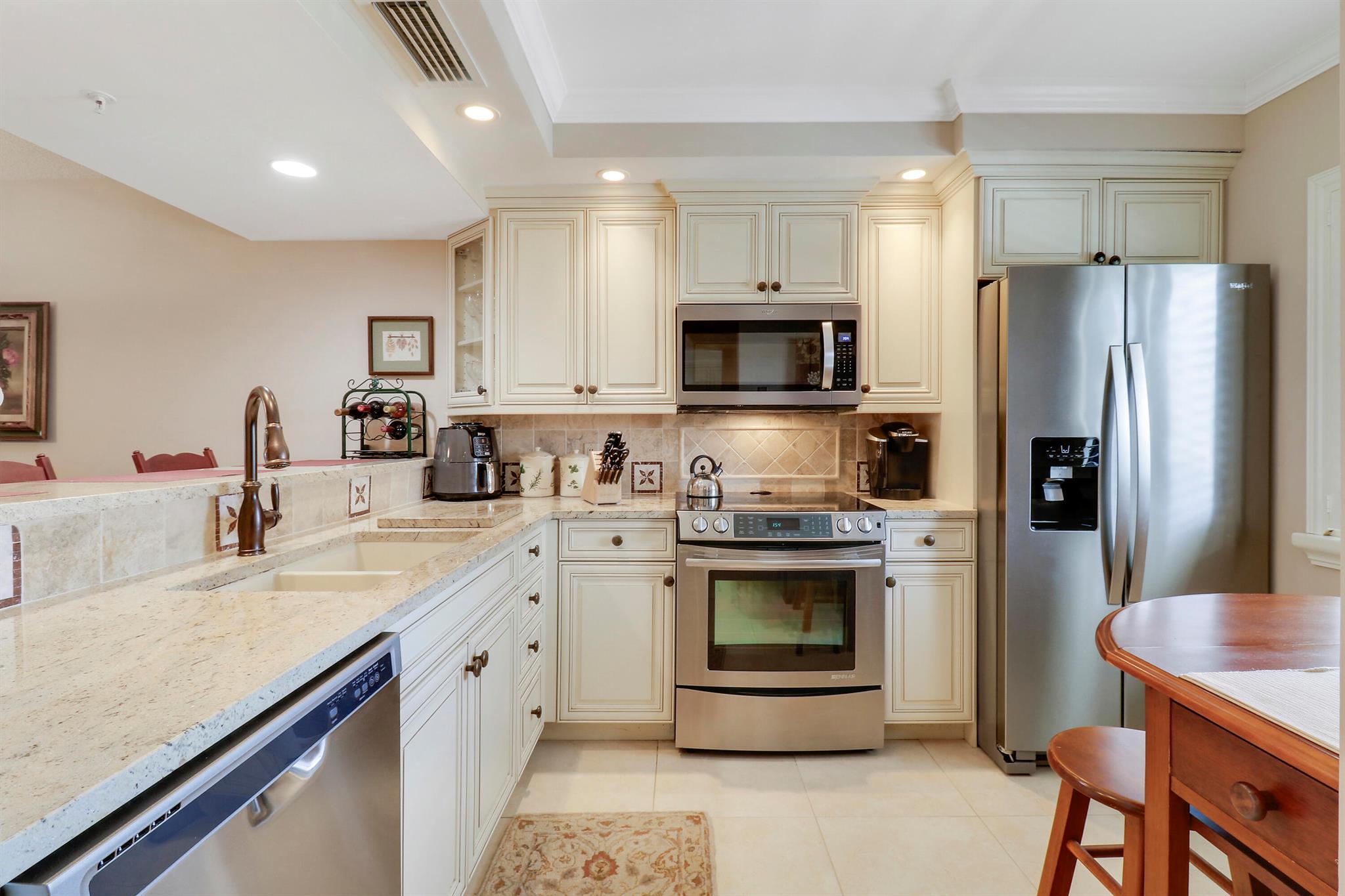 601 Seafarer Circle 301