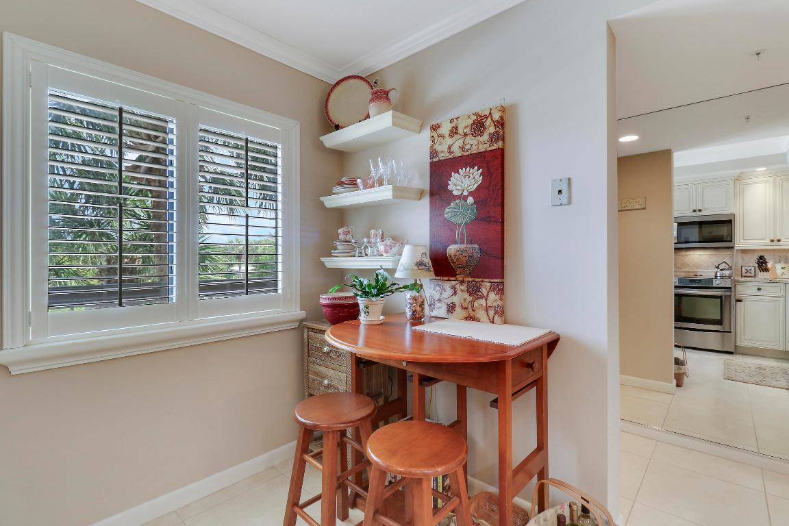 601 Seafarer Circle 301