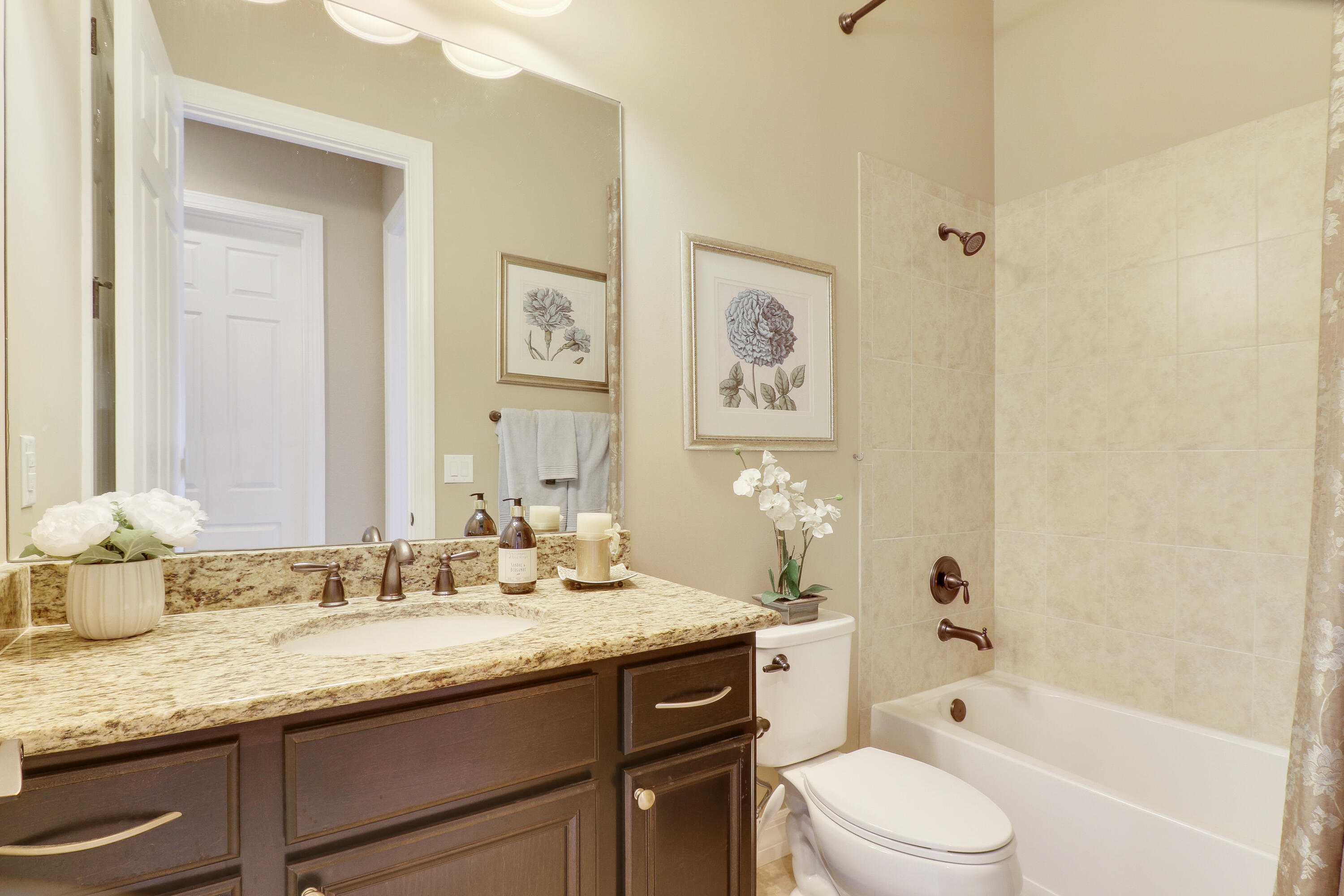 4885 SW Gossamer Circle