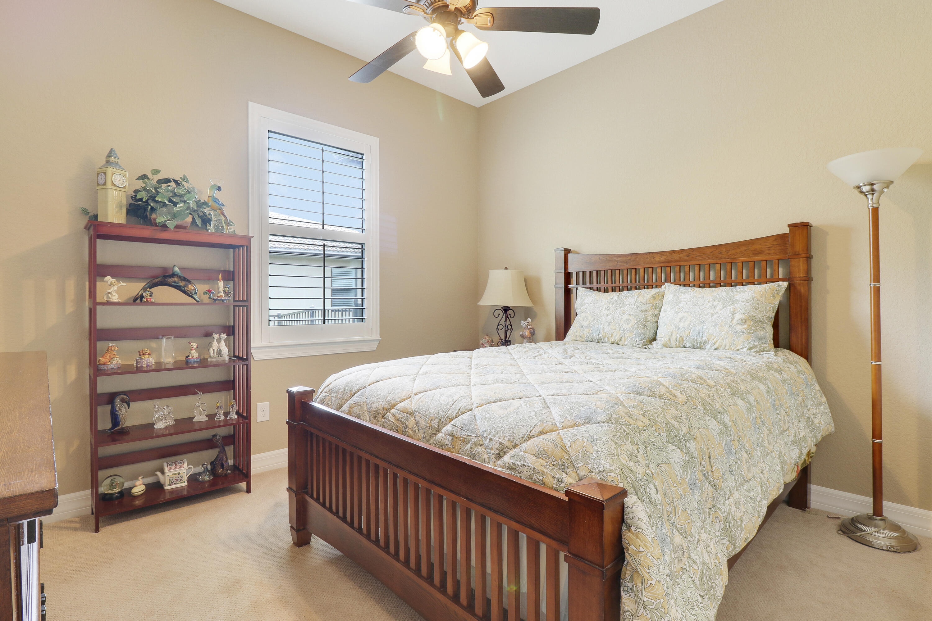 4885 SW Gossamer Circle