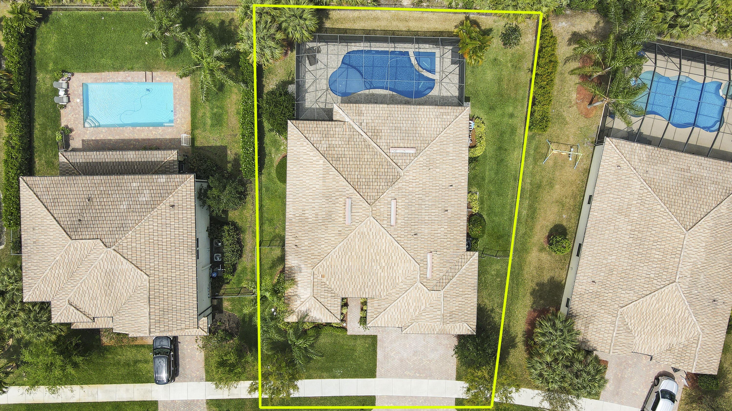 4885 SW Gossamer Circle