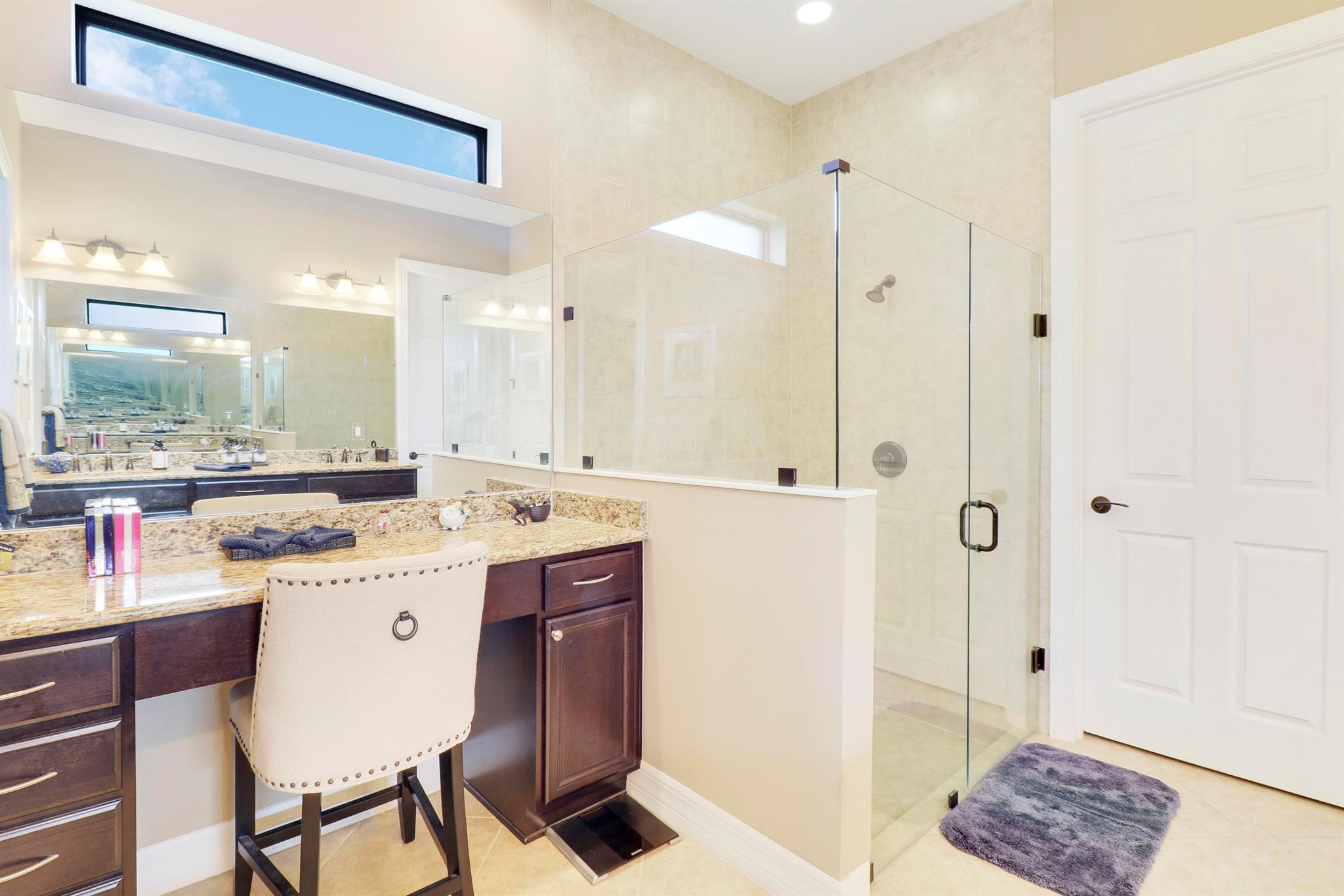 4885 SW Gossamer Circle