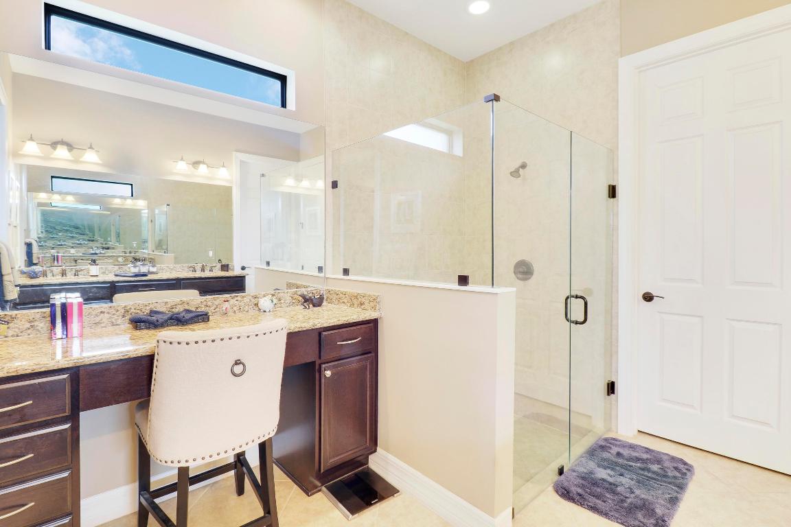 4885 SW Gossamer Circle