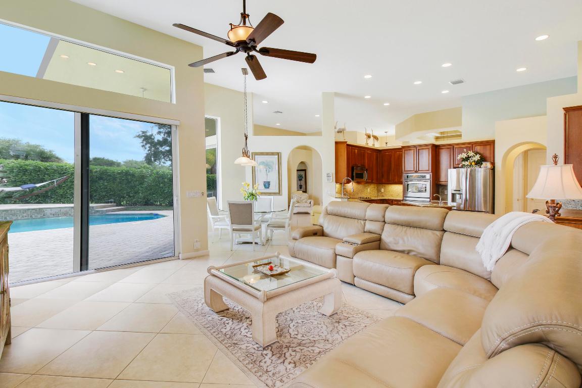 660 SW Yacht Basin Way