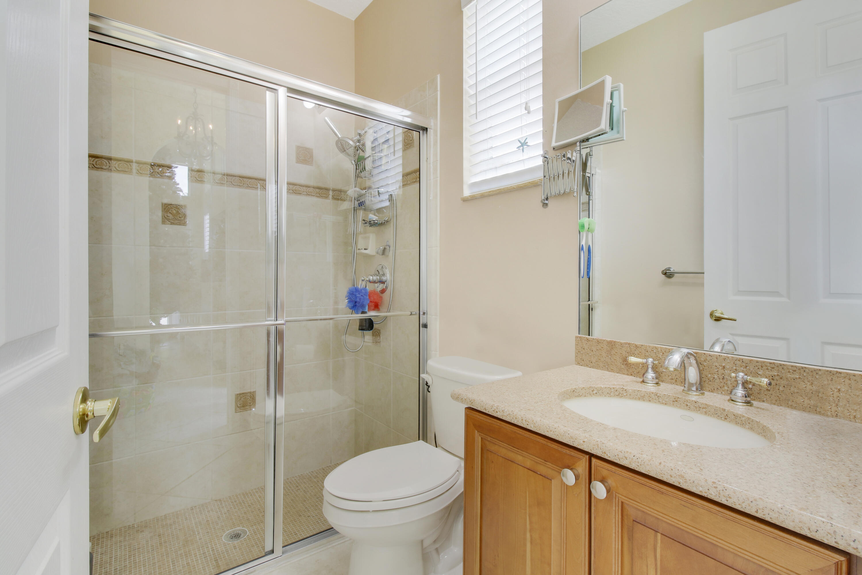 660 SW Yacht Basin Way