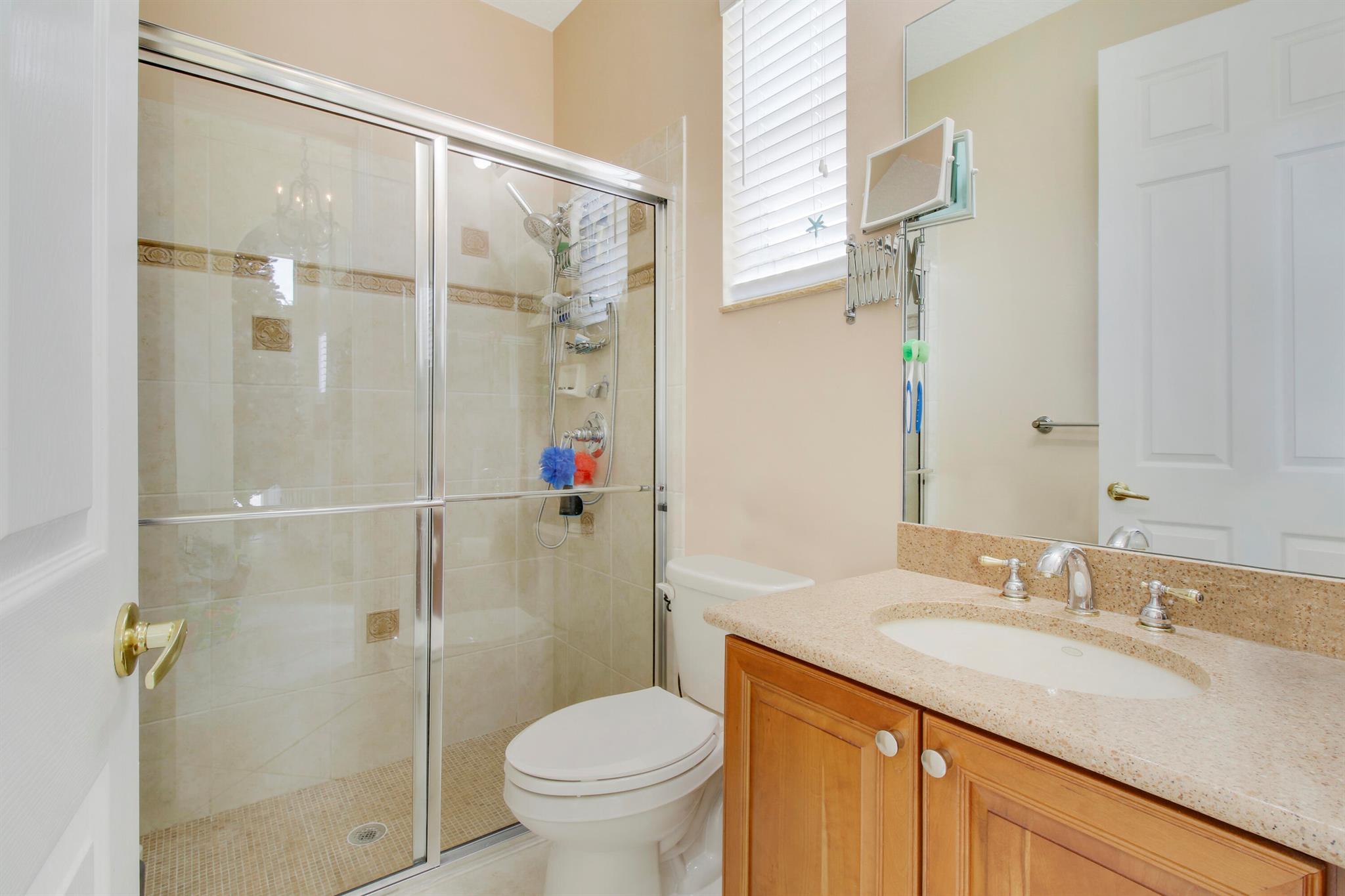 660 SW Yacht Basin Way