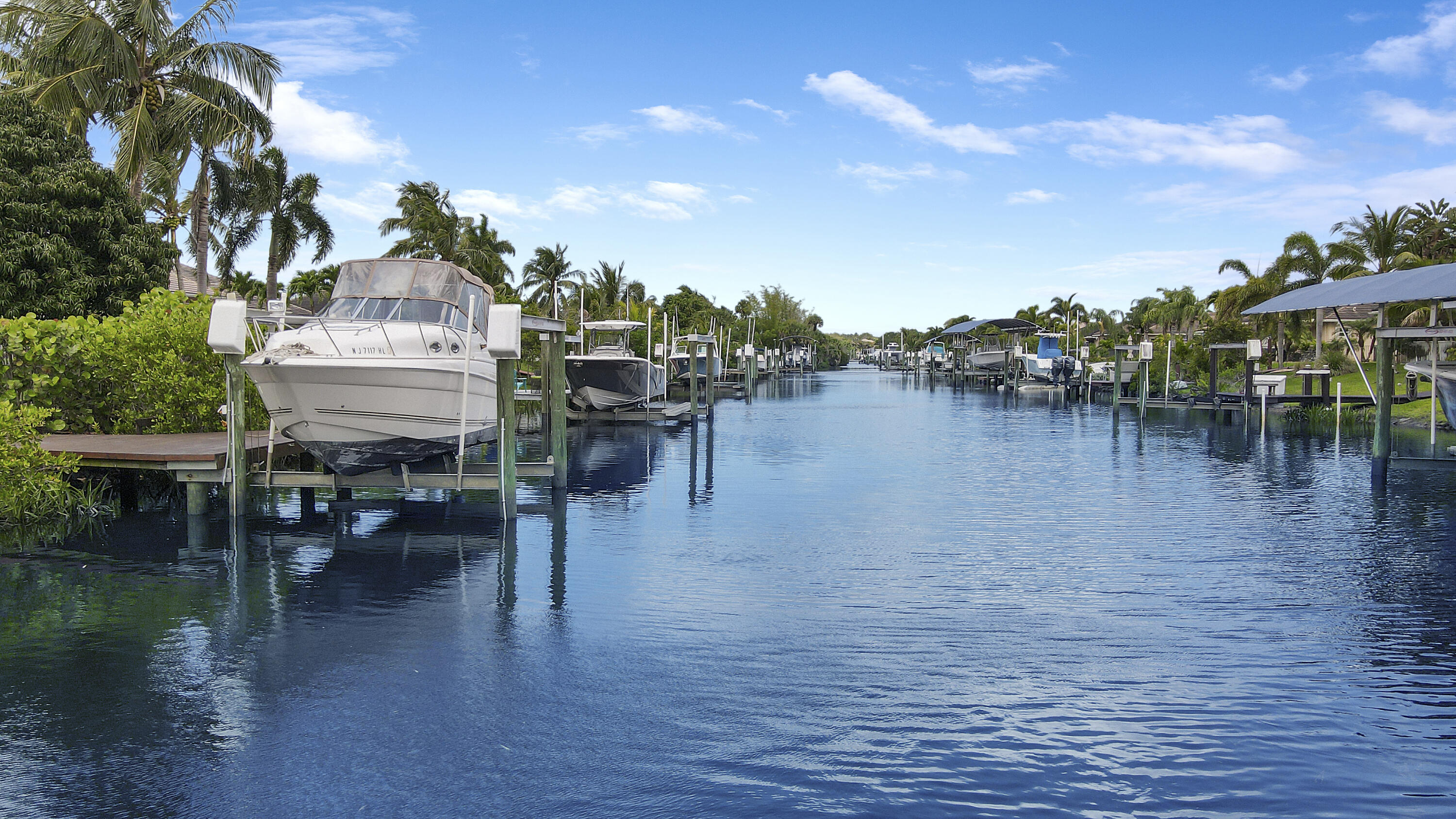 660 SW Yacht Basin Way