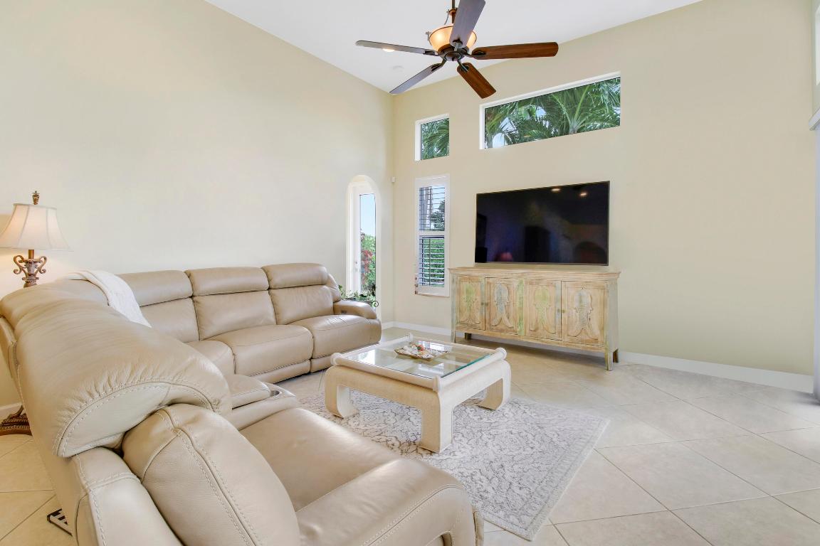 660 SW Yacht Basin Way