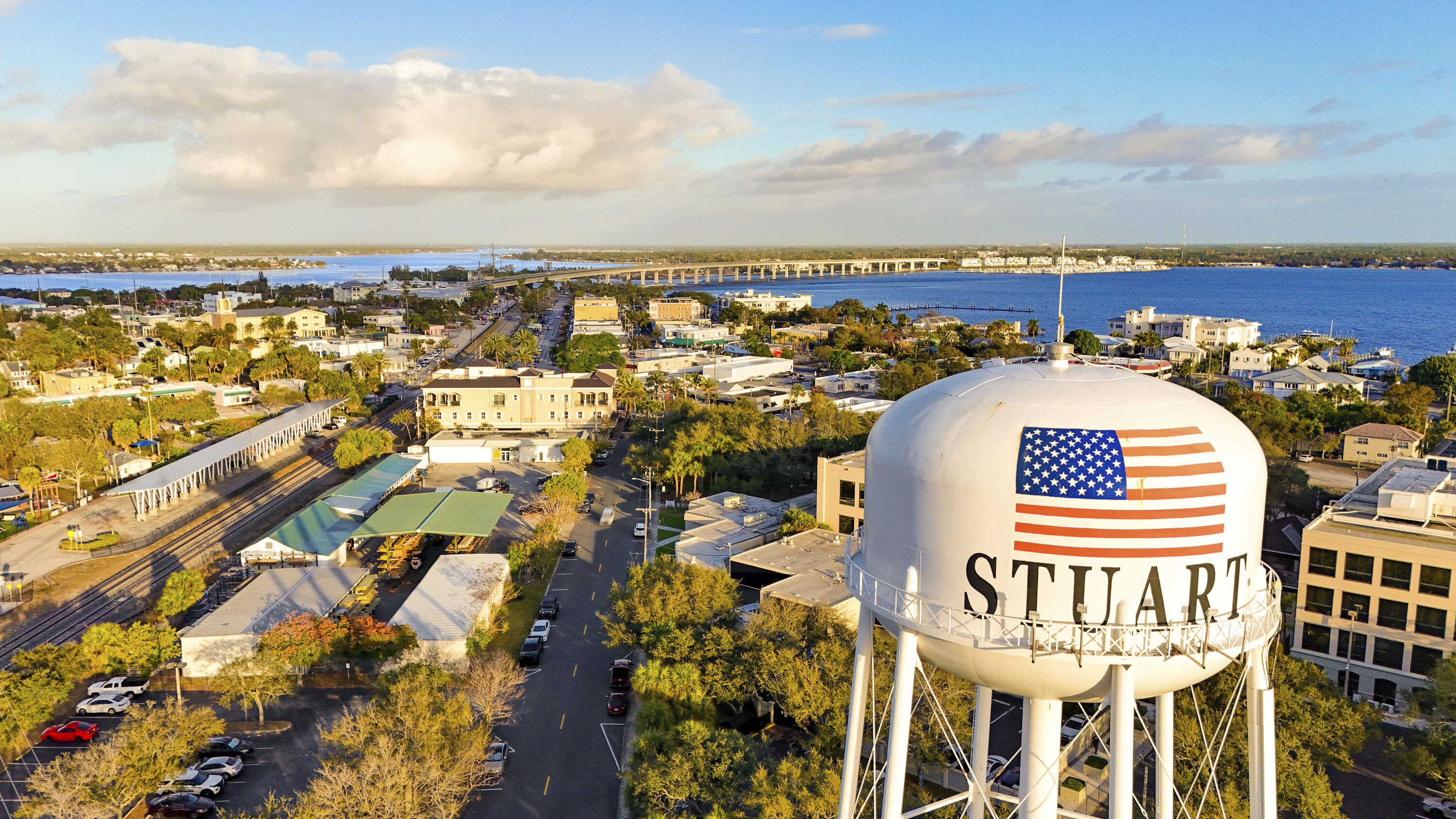 660 SW Yacht Basin Way