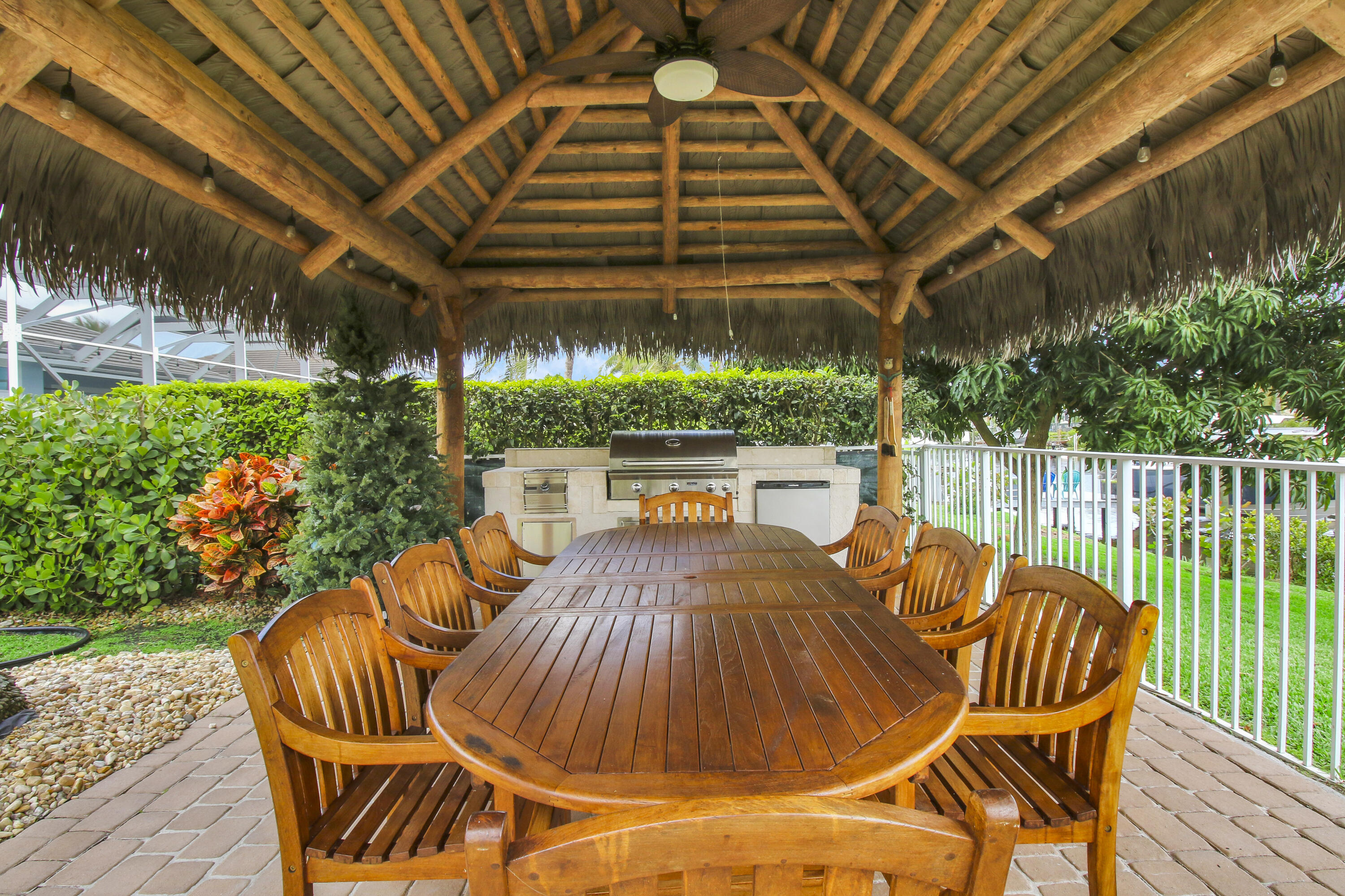 660 SW Yacht Basin Way